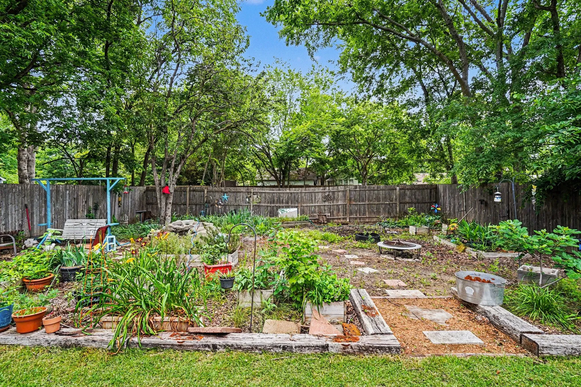 Single Family Residence For Sale in Cooke County , 1327 Lanius Street, Gainesville, Texas 76240, 4 Bedroom, 2 Bathroom, 2 Garage spaces, 1,571 Sqft, built in 2020, mls#21284905, Real Estate Agent in Gainesville, Homes For Sale in Cooke county, Homes For Sale in Gainesville, Realtor in Gainesville Texas, Real Estate Brokerage Independent Realty Texas, Luminita Cordes Realtor