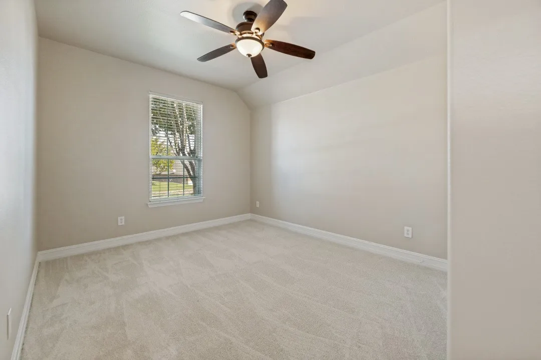 Single Family Residence For Sale in Collin County , 504 Peterhouse Drive, Mc Kinney, Texas 75071, 3 Bedroom, 2 Bathroom, 3 Garage spaces, 2,821 Sqft, built in 2012, mls#21284845, Real Estate Agent in Mc Kinney, Homes For Sale in Collin county, Homes For Sale in Mc Kinney, Realtor in Mc Kinney Texas, Real Estate Brokerage Independent Realty Texas, Luminita Cordes Realtor