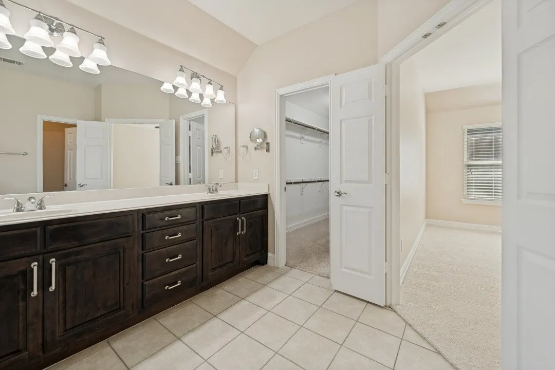 Single Family Residence For Sale in Collin County , 504 Peterhouse Drive, Mc Kinney, Texas 75071, 3 Bedroom, 2 Bathroom, 3 Garage spaces, 2,821 Sqft, built in 2012, mls#21284845, Real Estate Agent in Mc Kinney, Homes For Sale in Collin county, Homes For Sale in Mc Kinney, Realtor in Mc Kinney Texas, Real Estate Brokerage Independent Realty Texas, Luminita Cordes Realtor