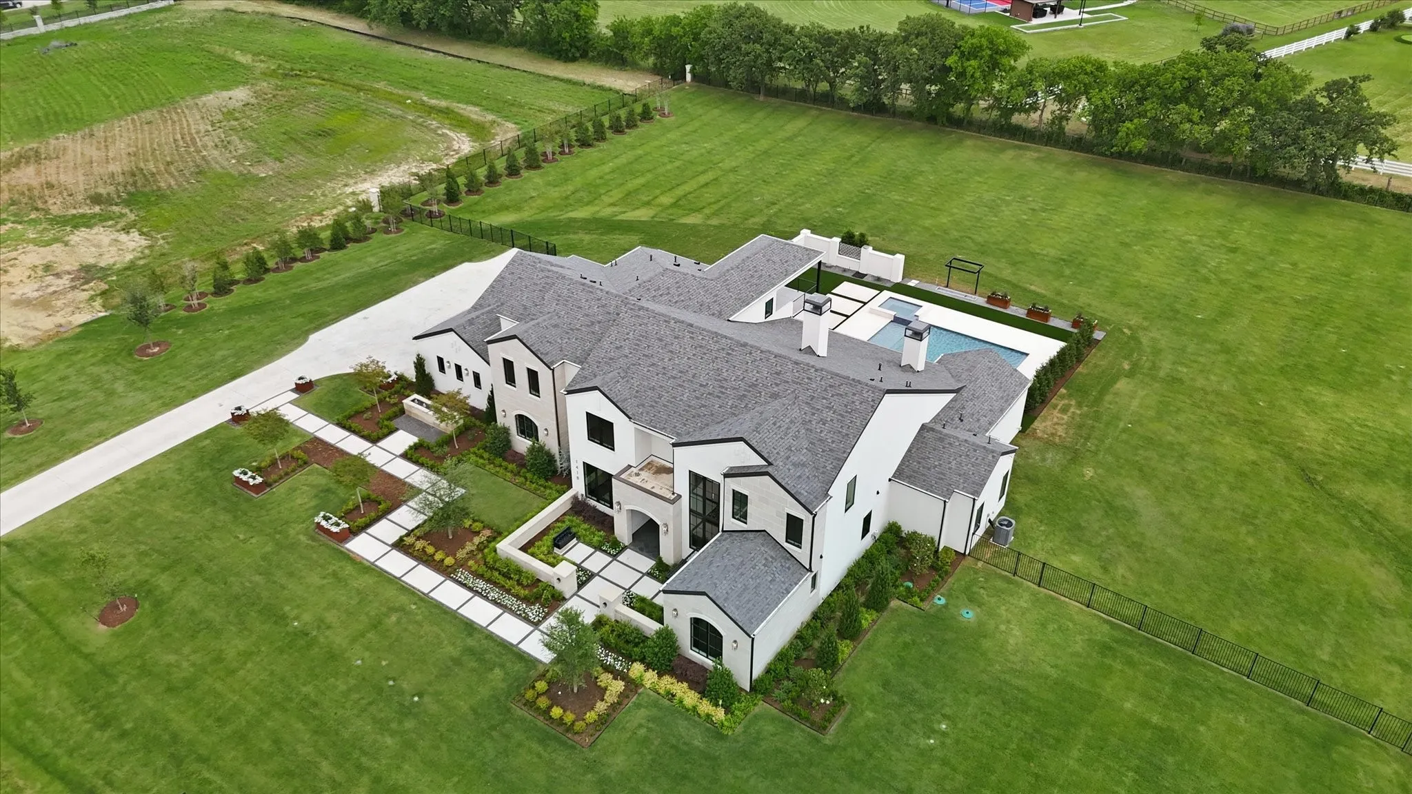 Single Family Residence For Sale in Denton County , 1418 Clydesdale Road, Bartonville, Texas 76226, 5 Bedroom, 7 Bathroom, 4 Garage spaces, 6,978 Sqft, built in 2025, mls#21284053, Real Estate Agent in Bartonville, Homes For Sale in Denton county, Homes For Sale in Bartonville, Realtor in Bartonville Texas, Real Estate Brokerage Independent Realty Texas, Luminita Cordes Realtor