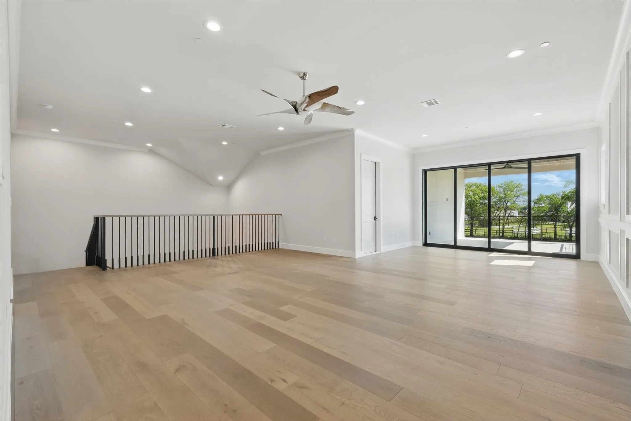 Single Family Residence For Sale in Denton County , 1418 Clydesdale Road, Bartonville, Texas 76226, 5 Bedroom, 7 Bathroom, 4 Garage spaces, 6,978 Sqft, built in 2025, mls#21284053, Real Estate Agent in Bartonville, Homes For Sale in Denton county, Homes For Sale in Bartonville, Realtor in Bartonville Texas, Real Estate Brokerage Independent Realty Texas, Luminita Cordes Realtor