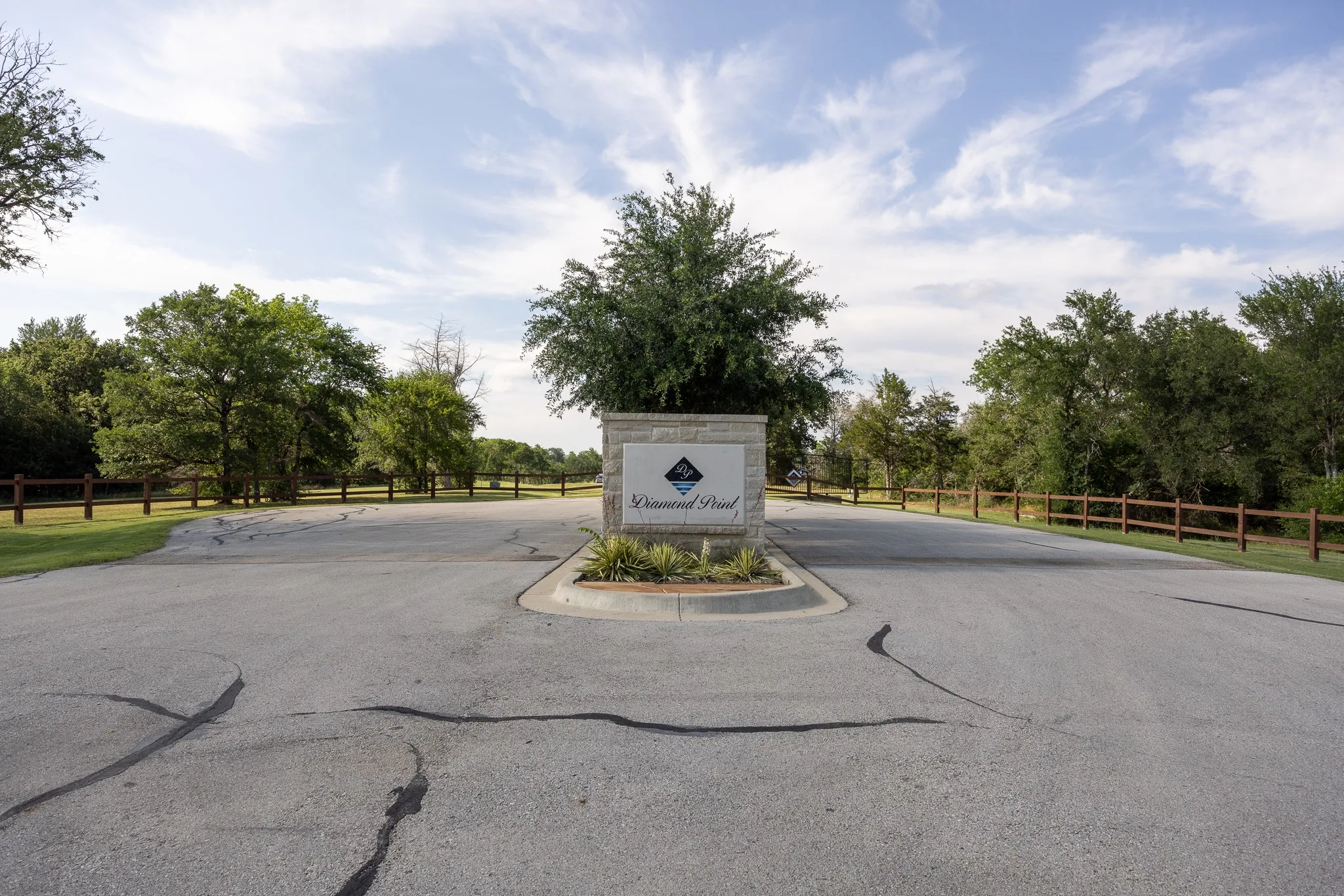Unimproved Land For Sale in Navarro County , Lot 81 Diamond Point, Corsicana, Texas 75109, 0, 0, Garage spaces, 0 Sqft, built in 0, Price $250,000, mls#21272958, Real Estate Agent in Corsicana, Homes For Sale in Navarro county, Homes For Sale in Corsicana, Realtor in Corsicana Texas, Real Estate Brokerage Independent Realty Texas, Luminita Cordes Realtor