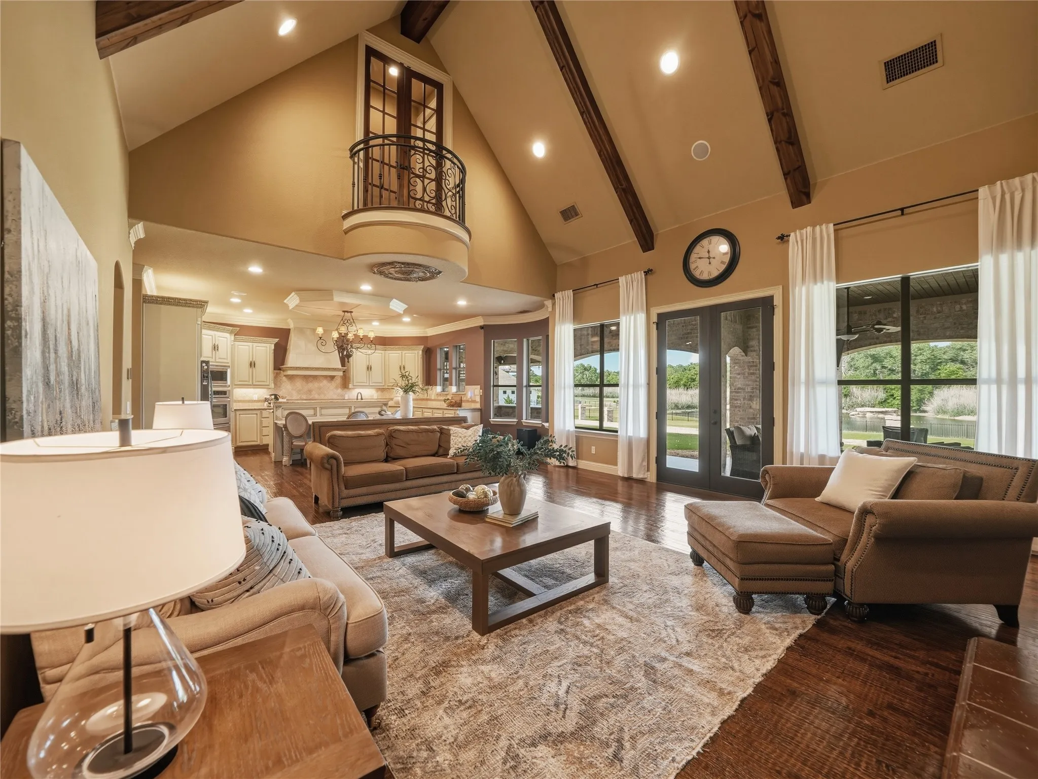 Single Family Residence For Sale in Parker County , 132 The Lakes Drive, Aledo, Texas 76008, 4 Bedroom, 5 Bathroom, 3 Garage spaces, 4,753 Sqft, built in 2008, Price $1,299,900, mls#21277890, Real Estate Agent in Aledo, Homes For Sale in Parker county, Homes For Sale in Aledo, Realtor in Aledo Texas, Real Estate Brokerage Independent Realty Texas, Luminita Cordes Realtor