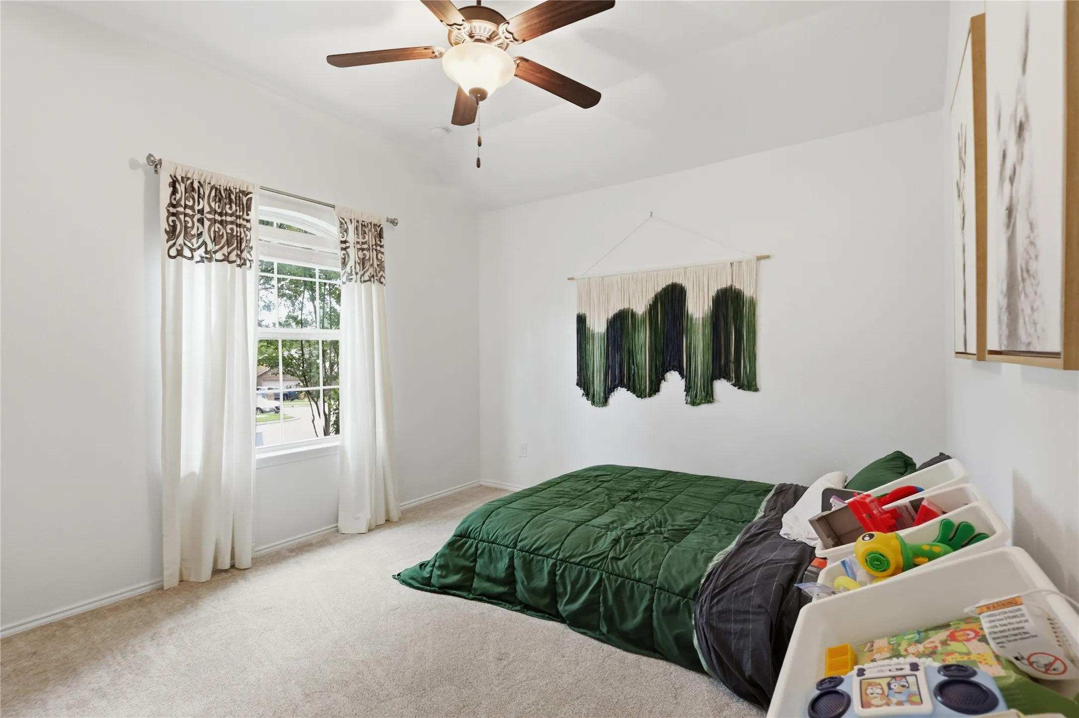 Single Family Residence For Sale in Collin County , 505 Wichita Trail, Mc Kinney, Texas 75071, 4 Bedroom, 3 Bathroom, 2 Garage spaces, 2,405 Sqft, built in 2013, mls#21283451, Real Estate Agent in Mc Kinney, Homes For Sale in Collin county, Homes For Sale in Mc Kinney, Realtor in Mc Kinney Texas, Real Estate Brokerage Independent Realty Texas, Luminita Cordes Realtor