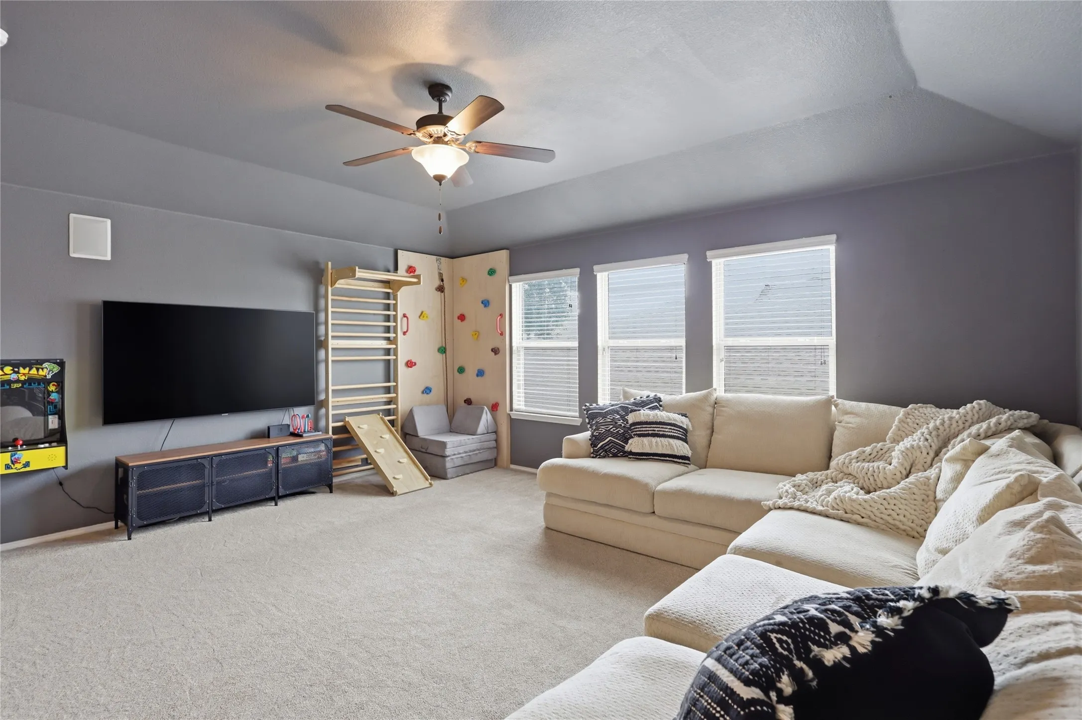 Single Family Residence For Sale in Collin County , 505 Wichita Trail, Mc Kinney, Texas 75071, 4 Bedroom, 3 Bathroom, 2 Garage spaces, 2,405 Sqft, built in 2013, mls#21283451, Real Estate Agent in Mc Kinney, Homes For Sale in Collin county, Homes For Sale in Mc Kinney, Realtor in Mc Kinney Texas, Real Estate Brokerage Independent Realty Texas, Luminita Cordes Realtor