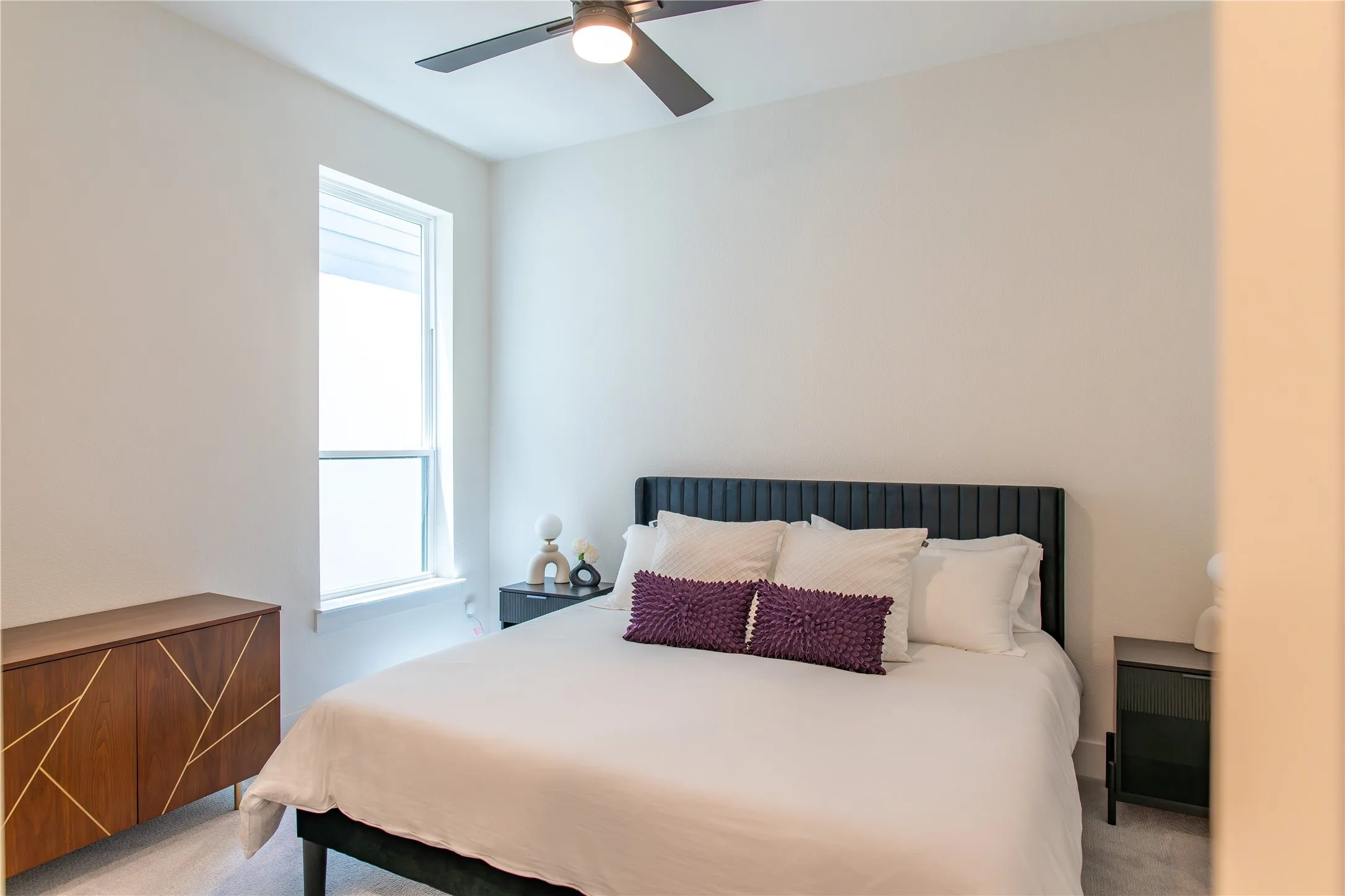 Recessed window with privacy blinds