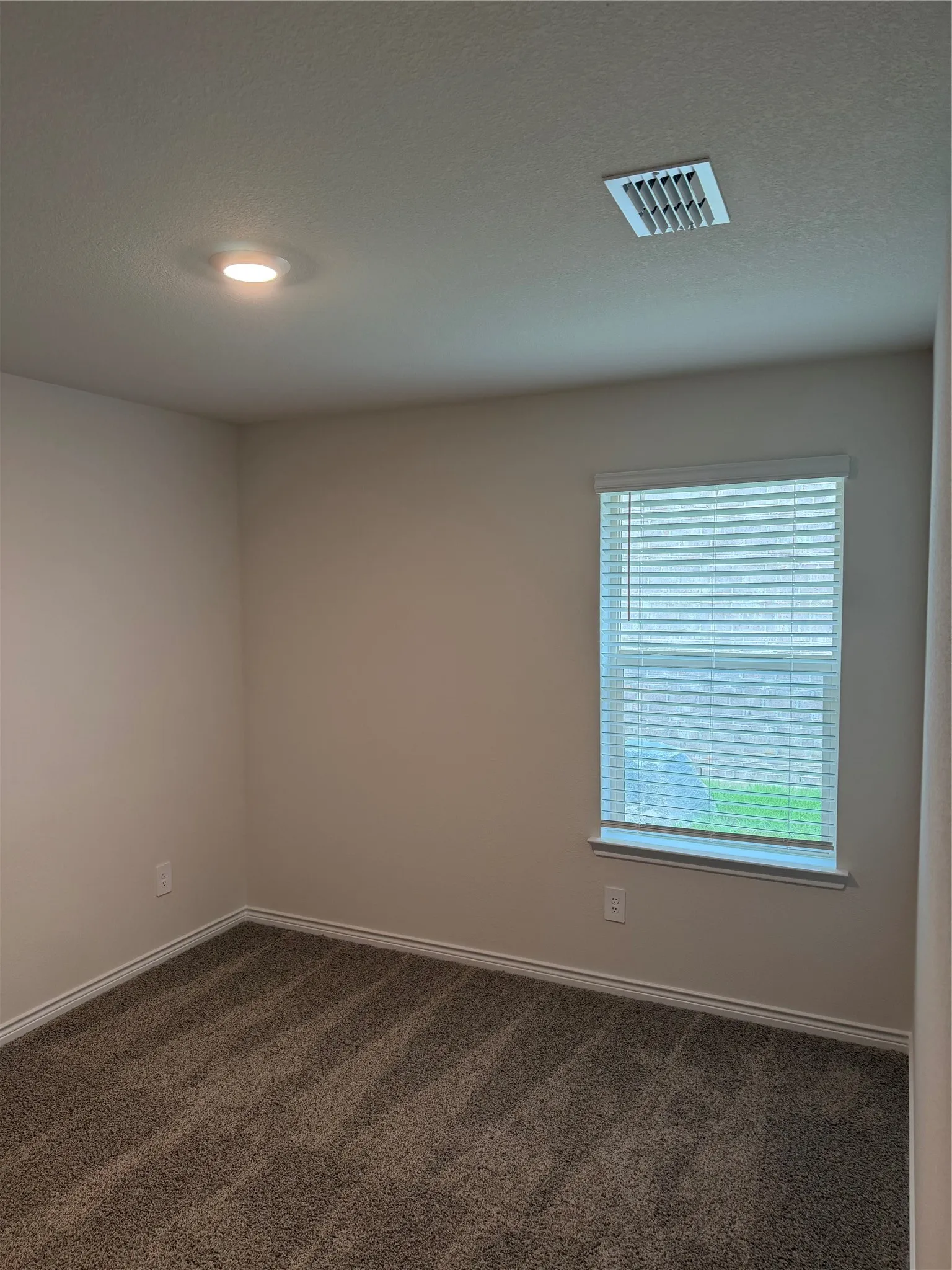 Single Family Residence For Rent in Denton County , 10213 Barron Drive, Aubrey, Texas 76227, 3 Bedroom, 2 Bathroom, 2 Garage spaces, 1,424 Sqft, built in 2026, mls#21280690, Real Estate Agent in Aubrey, Homes For Rent in Denton county, Homes For Rent in Aubrey, Realtor in Aubrey Texas, Real Estate Brokerage Independent Realty Texas, Luminita Cordes Realtor