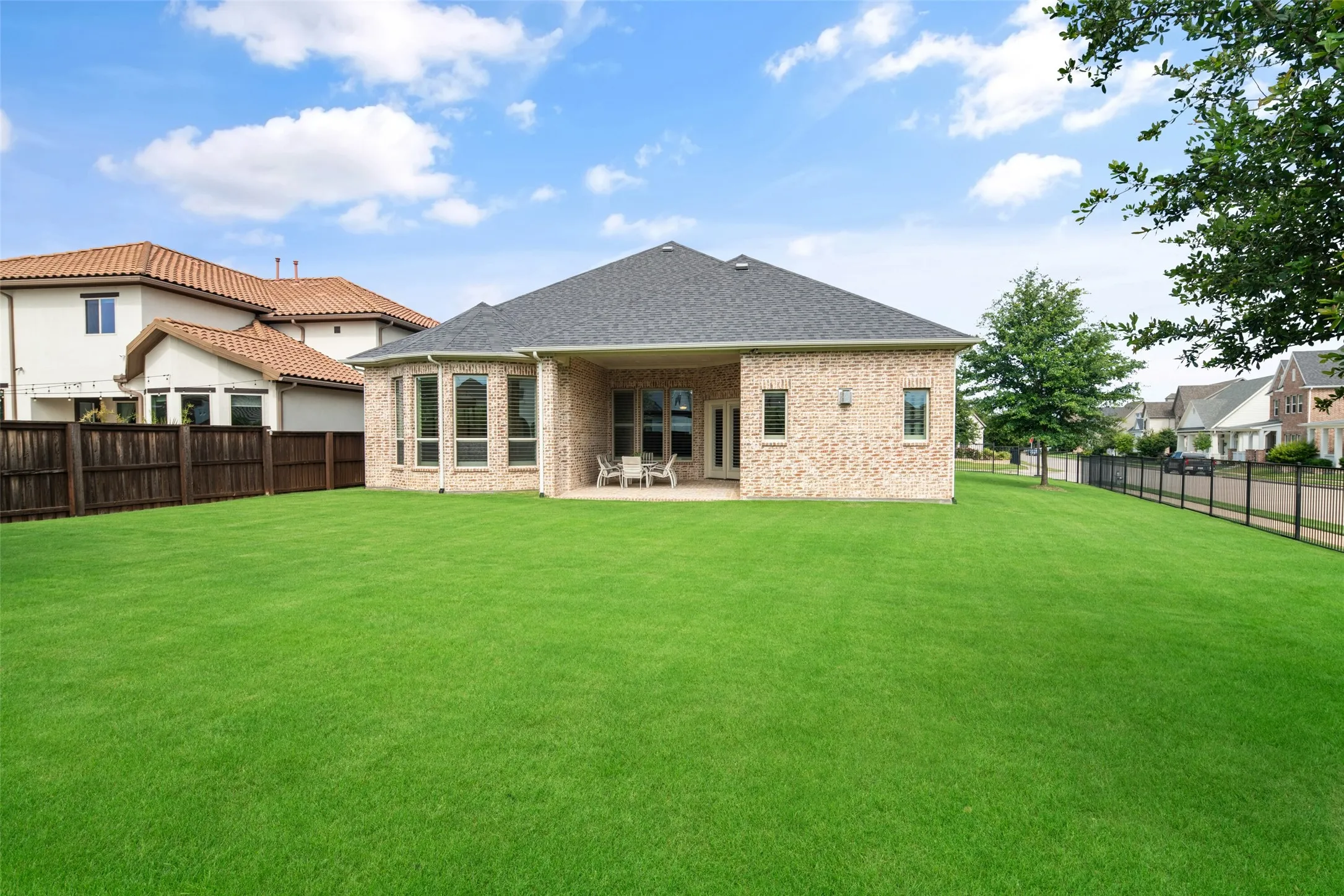 Single Family Residence For Sale in Collin County , 810 Rudder Court, Allen, Texas 75013, 3 Bedroom, 3 Bathroom, 3 Garage spaces, 3,138 Sqft, built in 2018, mls#21282721, Real Estate Agent in Allen, Homes For Sale in Collin county, Homes For Sale in Allen, Realtor in Allen Texas, Real Estate Brokerage Independent Realty Texas, Luminita Cordes Realtor