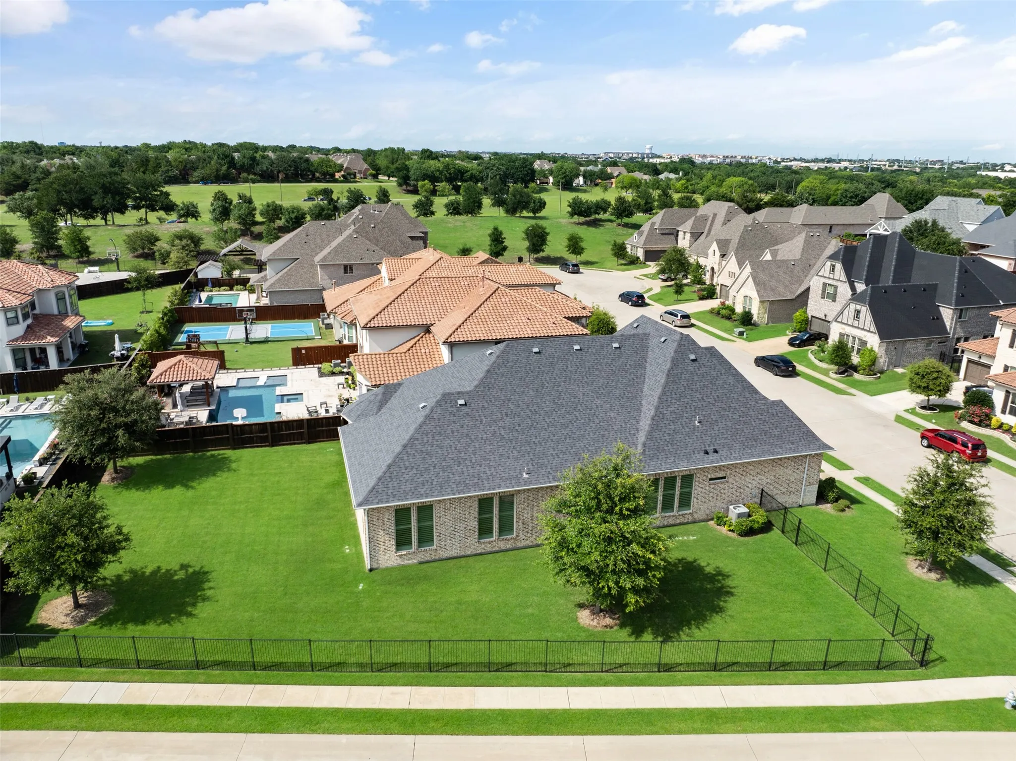 Single Family Residence For Sale in Collin County , 810 Rudder Court, Allen, Texas 75013, 3 Bedroom, 3 Bathroom, 3 Garage spaces, 3,138 Sqft, built in 2018, mls#21282721, Real Estate Agent in Allen, Homes For Sale in Collin county, Homes For Sale in Allen, Realtor in Allen Texas, Real Estate Brokerage Independent Realty Texas, Luminita Cordes Realtor