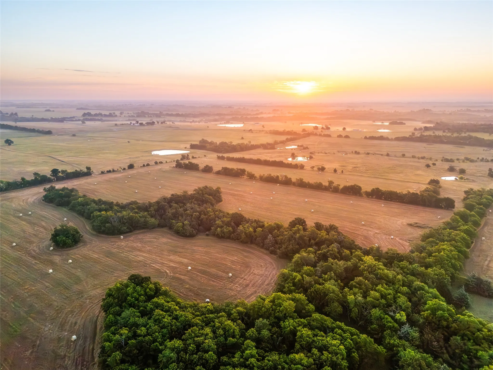Unimproved Land For Sale in Fannin County , TBD HWY 34, Honey Grove, Texas 75446, 0, 0, Garage spaces, 0 Sqft, built in 0, Price $4,661,200, mls#21284917, Real Estate Agent in Honey Grove, Homes For Sale in Fannin county, Homes For Sale in Honey Grove, Realtor in Honey Grove Texas, Real Estate Brokerage Independent Realty Texas, Luminita Cordes Realtor