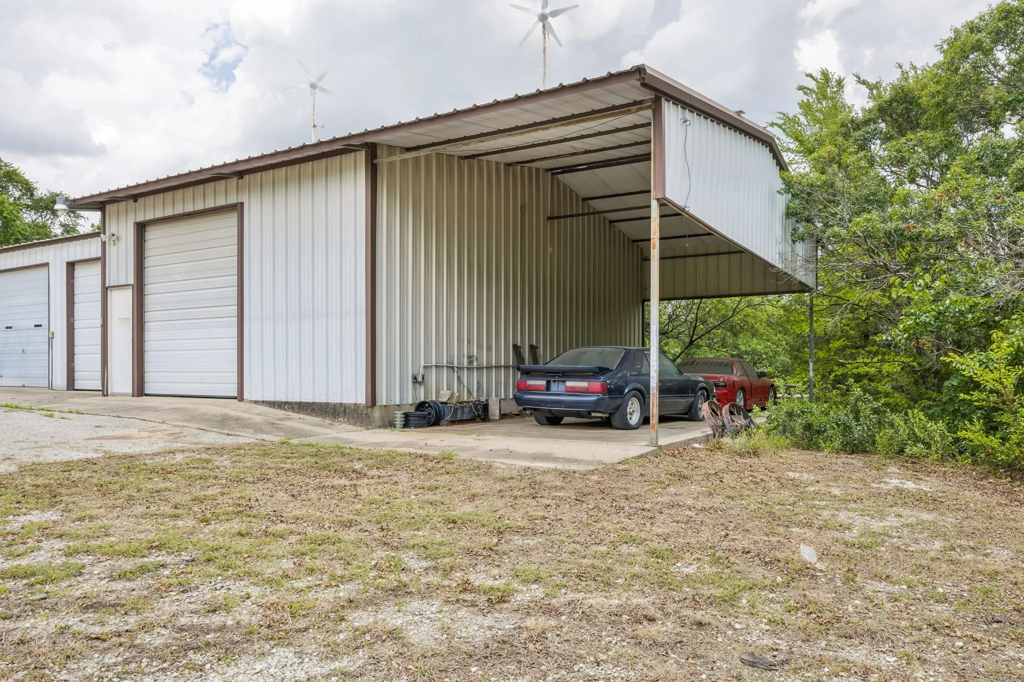 Closer view of the carport area that could service as an RV pad.