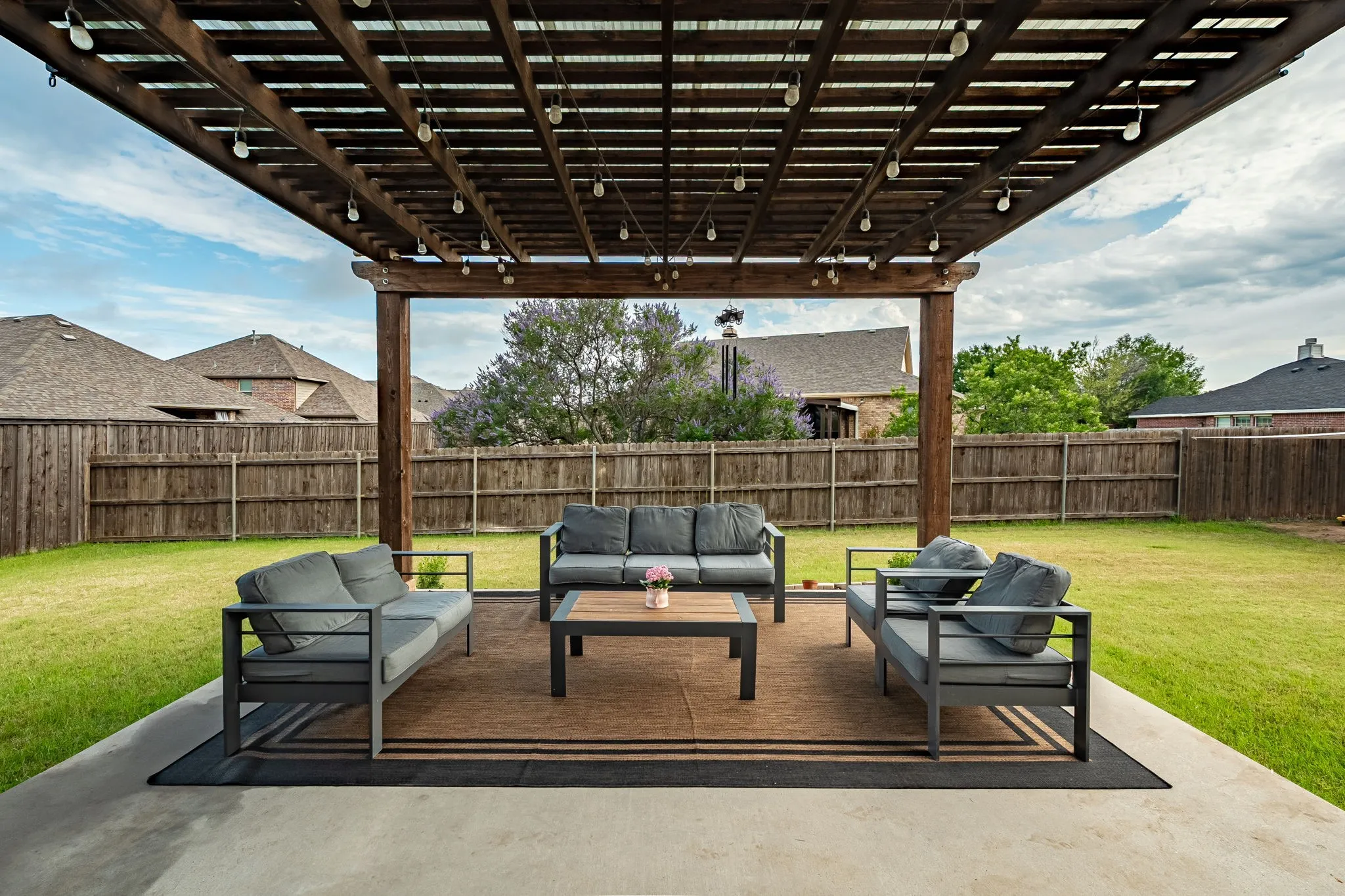 Single Family Residence For Sale in Collin County , 1081 W Sunset Boulevard, Celina, Texas 75009, 4 Bedroom, 3 Bathroom, 2 Garage spaces, 2,281 Sqft, built in 2015, mls#21233507, Real Estate Agent in Celina, Homes For Sale in Collin county, Homes For Sale in Celina, Realtor in Celina Texas, Real Estate Brokerage Independent Realty Texas, Luminita Cordes Realtor