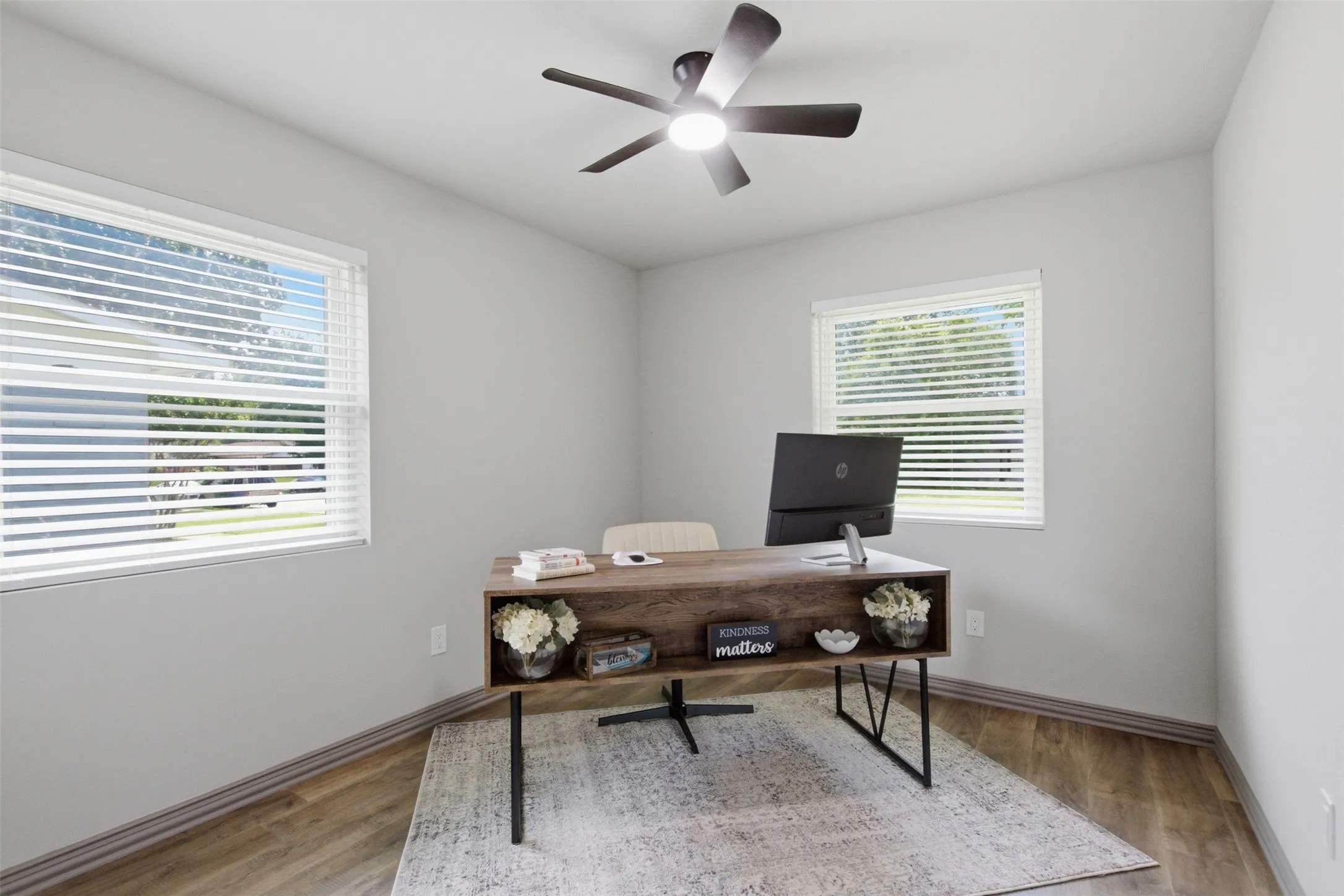 Single Family Residence For Sale in Dallas County , 513 Hardy Drive, Garland, Texas 75041, 3 Bedroom, 2 Bathroom, 1 Garage spaces, 1,024 Sqft, built in 1959, mls#21284954, Real Estate Agent in Garland, Homes For Sale in Dallas county, Homes For Sale in Garland, Realtor in Garland Texas, Real Estate Brokerage Independent Realty Texas, Luminita Cordes Realtor