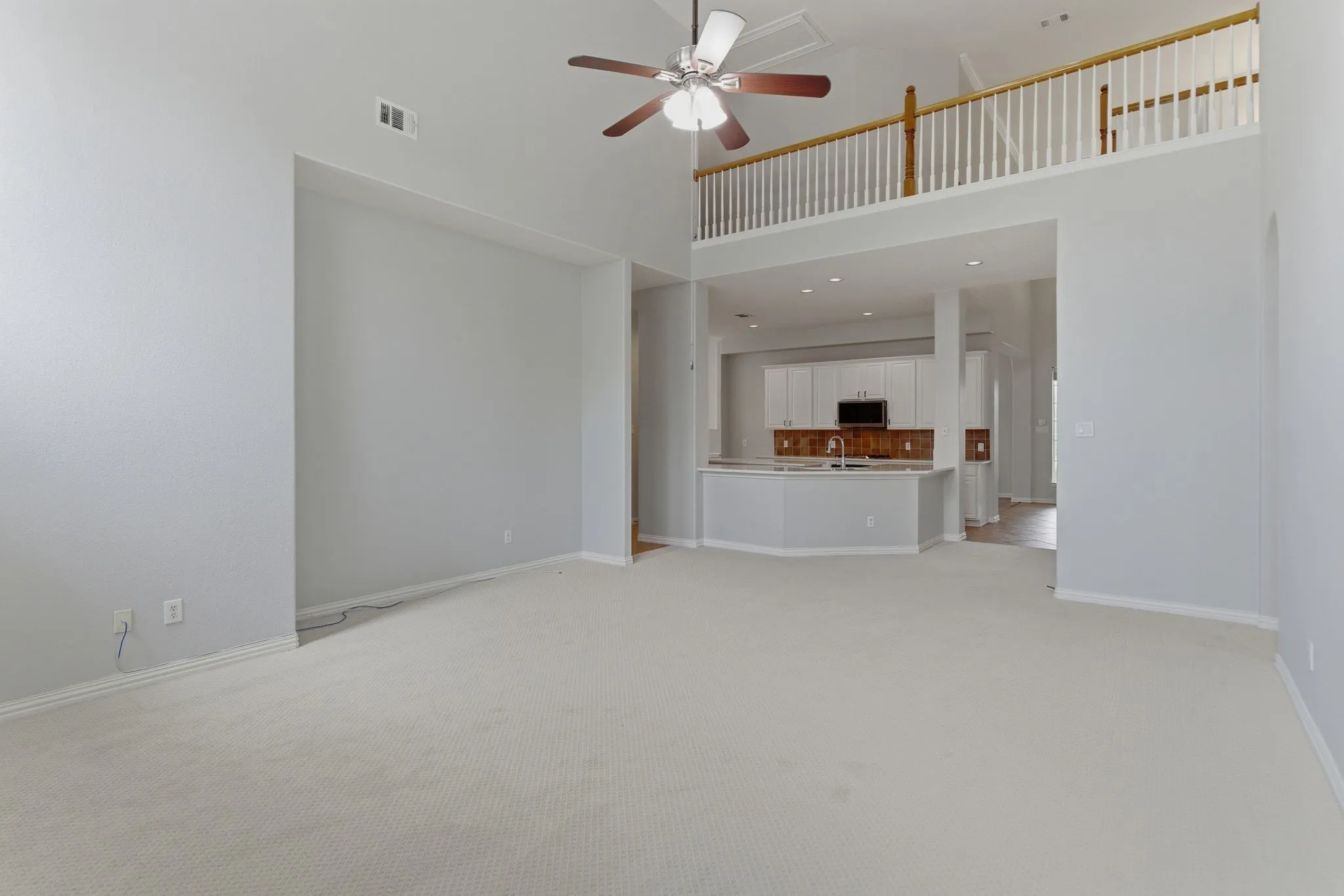 Single Family Residence For Sale in Denton County , 1117 Apache Lake Drive, Carrollton, Texas 75010, 5 Bedroom, 5 Bathroom, 3 Garage spaces, 4,347 Sqft, built in 2002, mls#21284922, Real Estate Agent in Carrollton, Homes For Sale in Denton county, Homes For Sale in Carrollton, Realtor in Carrollton Texas, Real Estate Brokerage Independent Realty Texas, Luminita Cordes Realtor