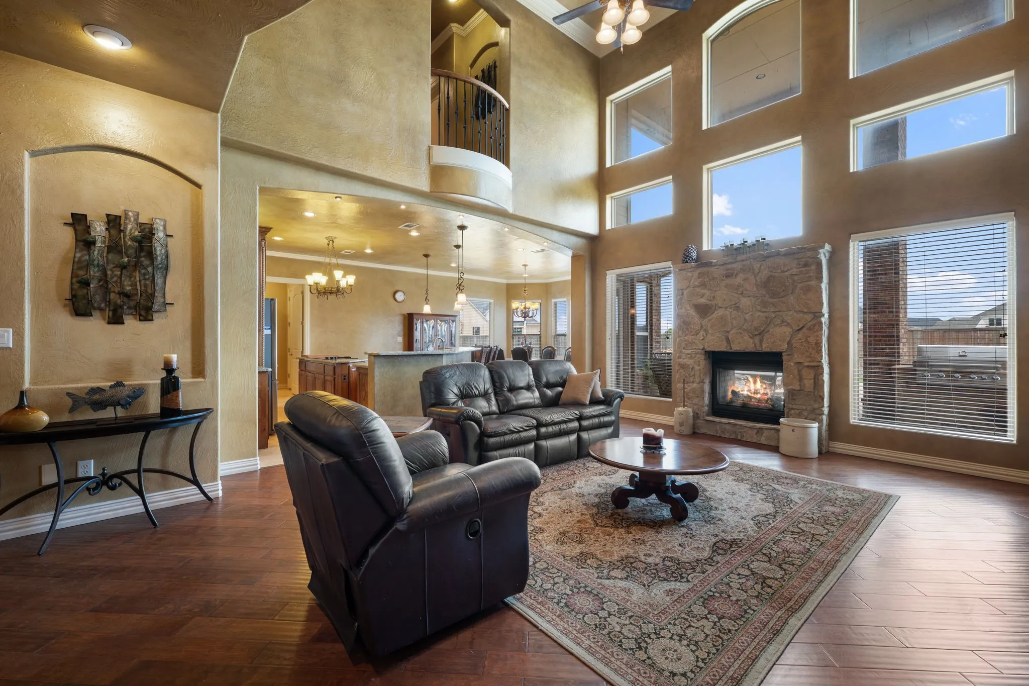 Single Family Residence For Sale in Grayson County , 1131 Fountain Creek Boulevard, Pottsboro, Texas 75076, 4 Bedrooms, 3 Bathrooms, 2 Garage spaces, 3,537 Sqft, built in 2006, Price $575,000, mls#21284035, Real Estate Agent in Pottsboro, Homes For Sale in Grayson county, Homes For Sale in Pottsboro, Realtor in Pottsboro Texas, Real Estate Brokerage Independent Realty Texas, Luminita Cordes Realtor