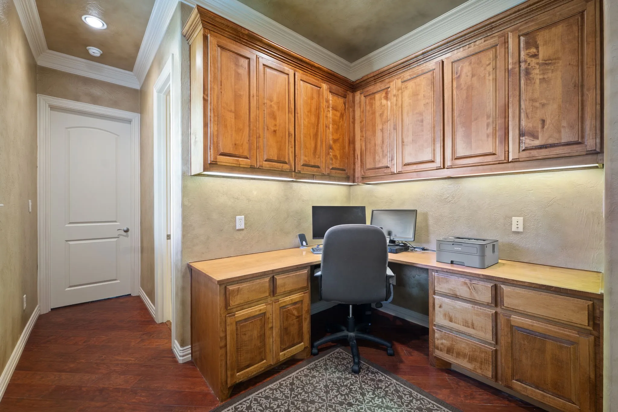 Single Family Residence For Sale in Grayson County , 1131 Fountain Creek Boulevard, Pottsboro, Texas 75076, 4 Bedrooms, 3 Bathrooms, 2 Garage spaces, 3,537 Sqft, built in 2006, Price $575,000, mls#21284035, Real Estate Agent in Pottsboro, Homes For Sale in Grayson county, Homes For Sale in Pottsboro, Realtor in Pottsboro Texas, Real Estate Brokerage Independent Realty Texas, Luminita Cordes Realtor
