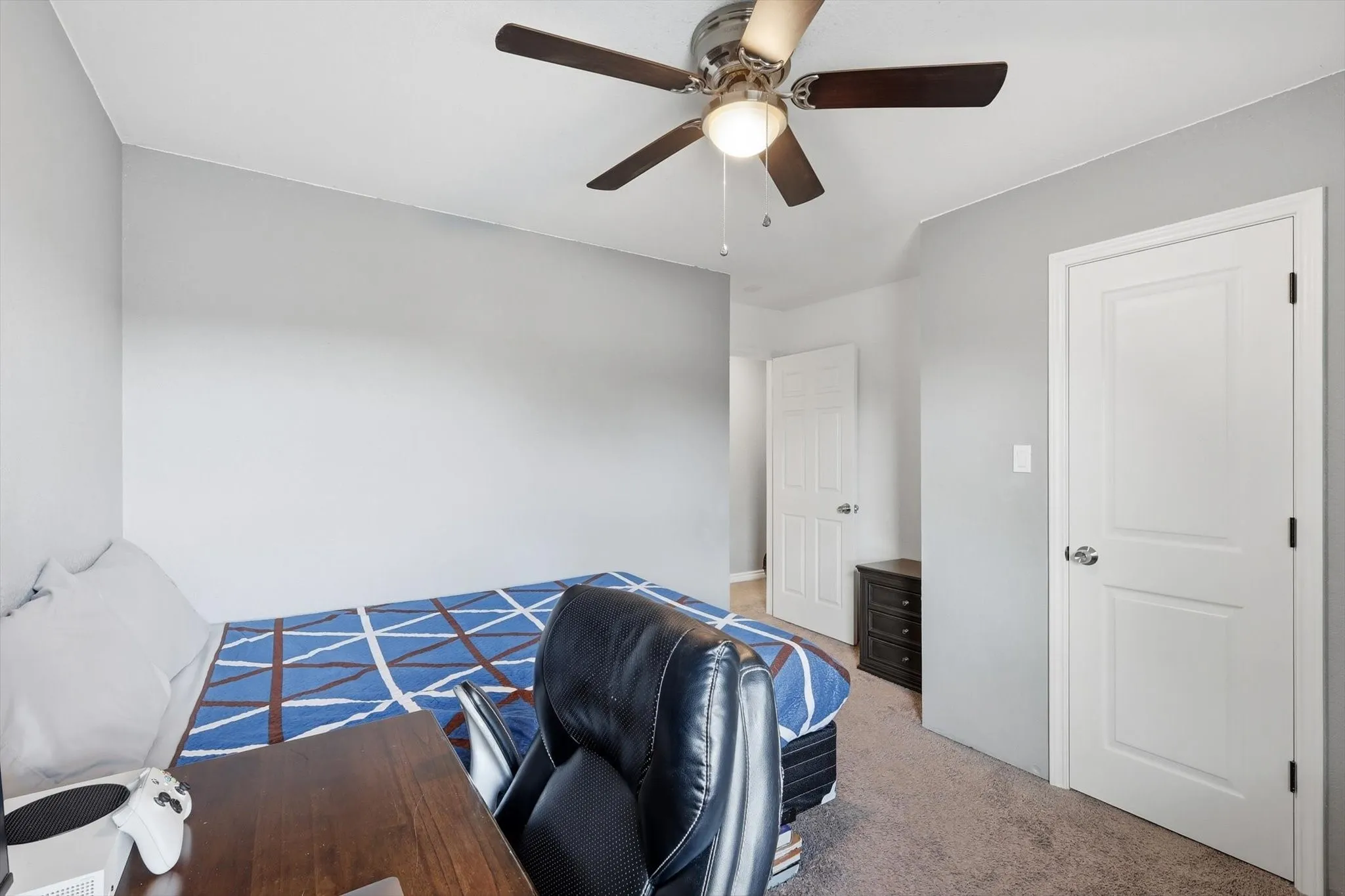 Single Family Residence For Sale in Dallas County , 2518 Gladstone Drive, Dallas, Texas 75211, 4 Bedroom, 4 Bathroom, Garage spaces, 2,323 Sqft, built in 1920, mls#21283277, Real Estate Agent in Dallas, Homes For Sale in Dallas county, Homes For Sale in Dallas, Realtor in Dallas Texas, Real Estate Brokerage Independent Realty Texas, Luminita Cordes Realtor