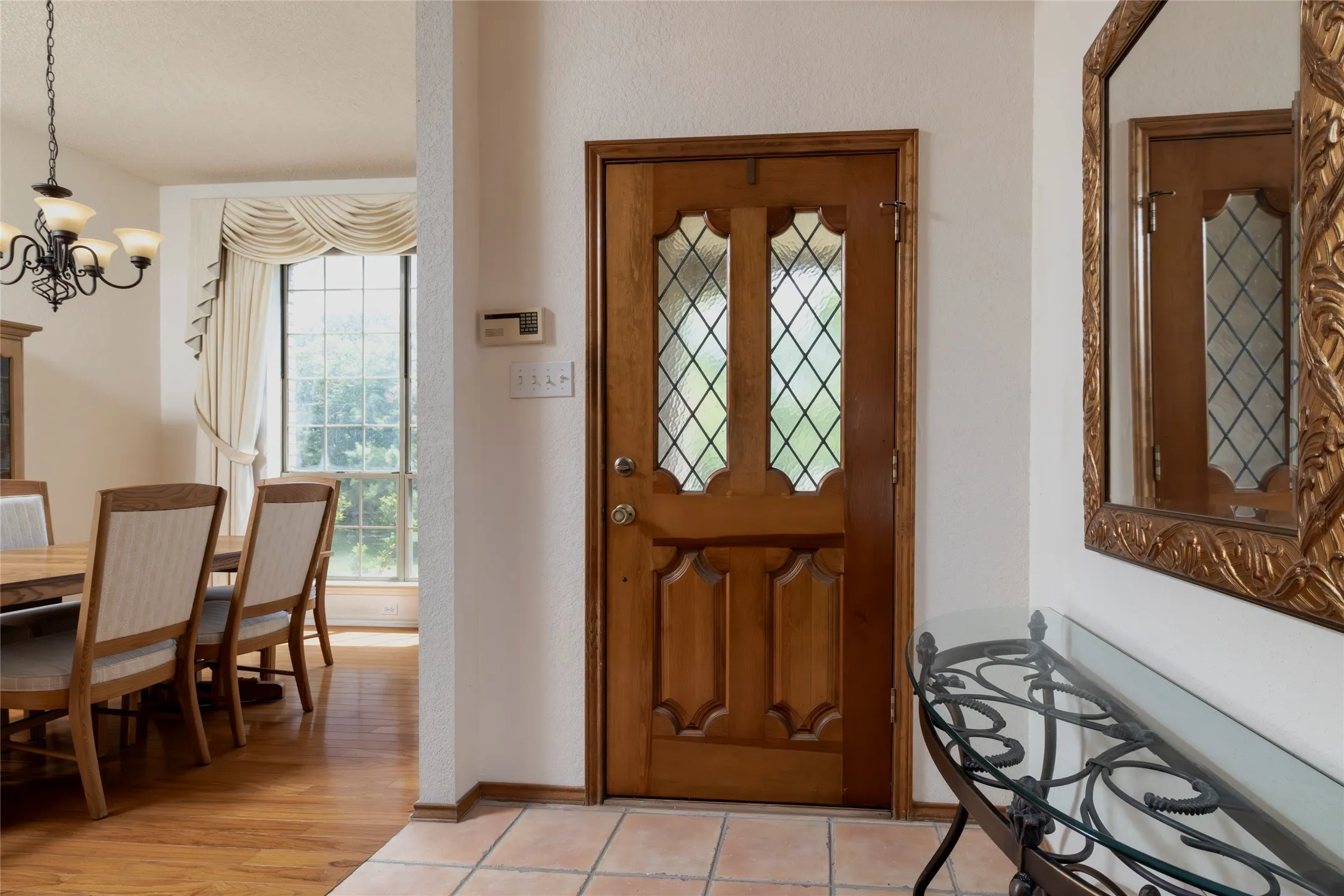 Single Family Residence For Sale in Parker County , 111 Florine Court, Hudson Oaks, Texas 76087, 4 Bedrooms, 3 Bathrooms, 2 Garage spaces, 2,385 Sqft, built in 1988, Price $487,900, mls#21283572, Real Estate Agent in Hudson Oaks, Homes For Sale in Parker county, Homes For Sale in Hudson Oaks, Realtor in Hudson Oaks Texas, Real Estate Brokerage Independent Realty Texas, Luminita Cordes Realtor
