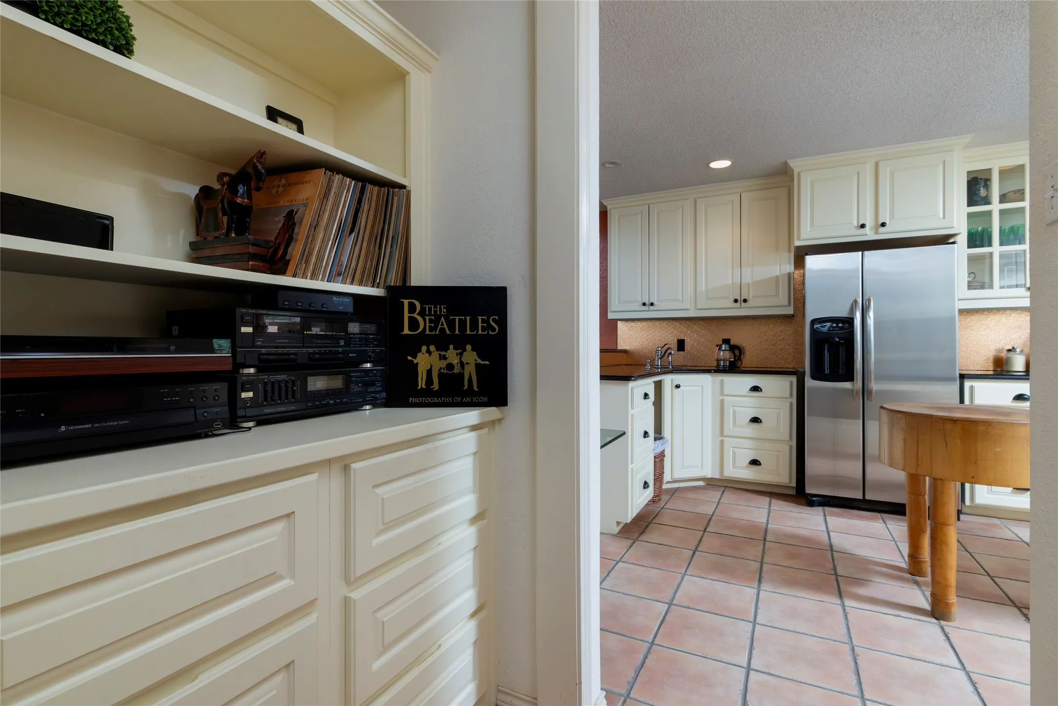 Single Family Residence For Sale in Parker County , 111 Florine Court, Hudson Oaks, Texas 76087, 4 Bedrooms, 3 Bathrooms, 2 Garage spaces, 2,385 Sqft, built in 1988, Price $487,900, mls#21283572, Real Estate Agent in Hudson Oaks, Homes For Sale in Parker county, Homes For Sale in Hudson Oaks, Realtor in Hudson Oaks Texas, Real Estate Brokerage Independent Realty Texas, Luminita Cordes Realtor