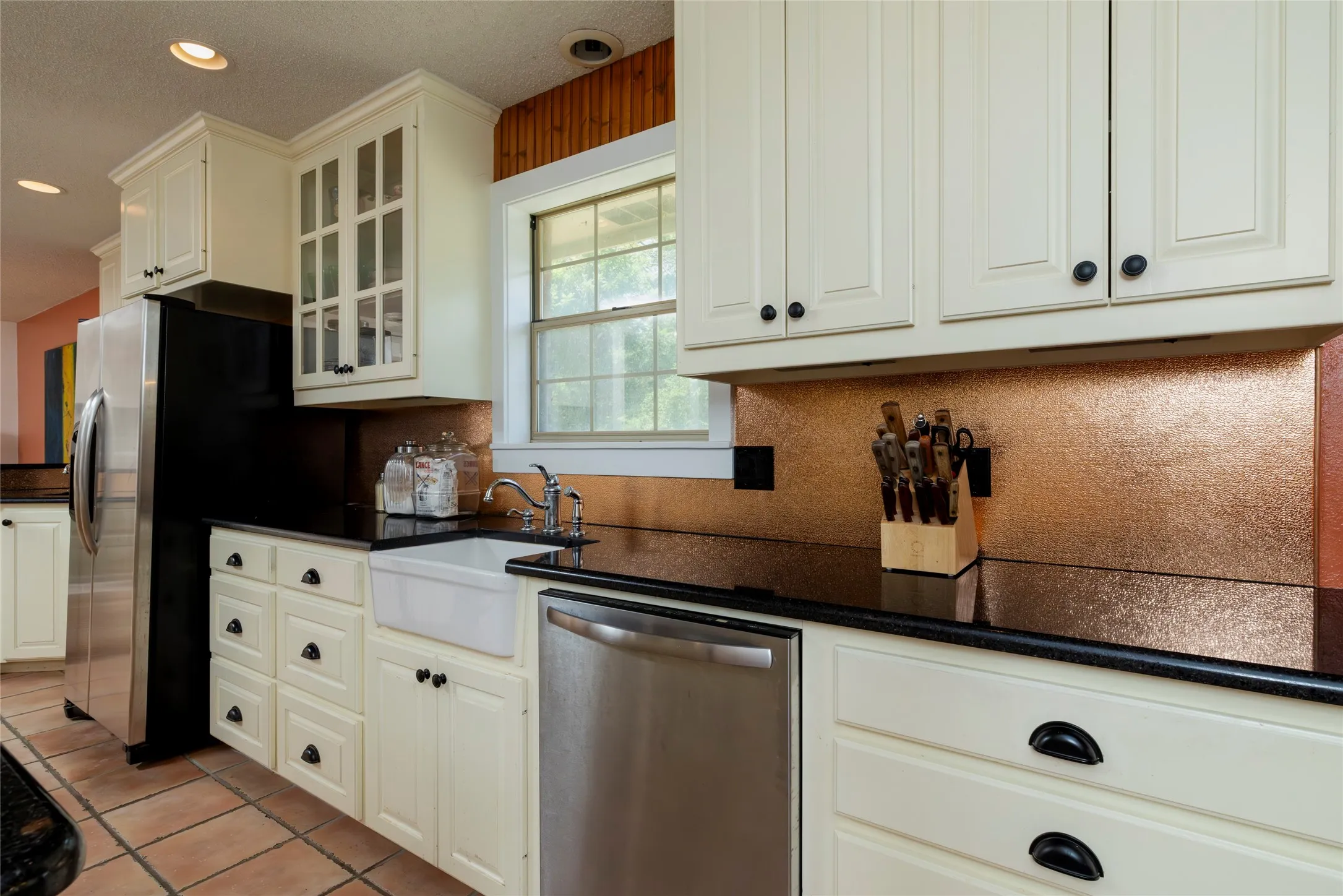 Single Family Residence For Sale in Parker County , 111 Florine Court, Hudson Oaks, Texas 76087, 4 Bedrooms, 3 Bathrooms, 2 Garage spaces, 2,385 Sqft, built in 1988, Price $487,900, mls#21283572, Real Estate Agent in Hudson Oaks, Homes For Sale in Parker county, Homes For Sale in Hudson Oaks, Realtor in Hudson Oaks Texas, Real Estate Brokerage Independent Realty Texas, Luminita Cordes Realtor