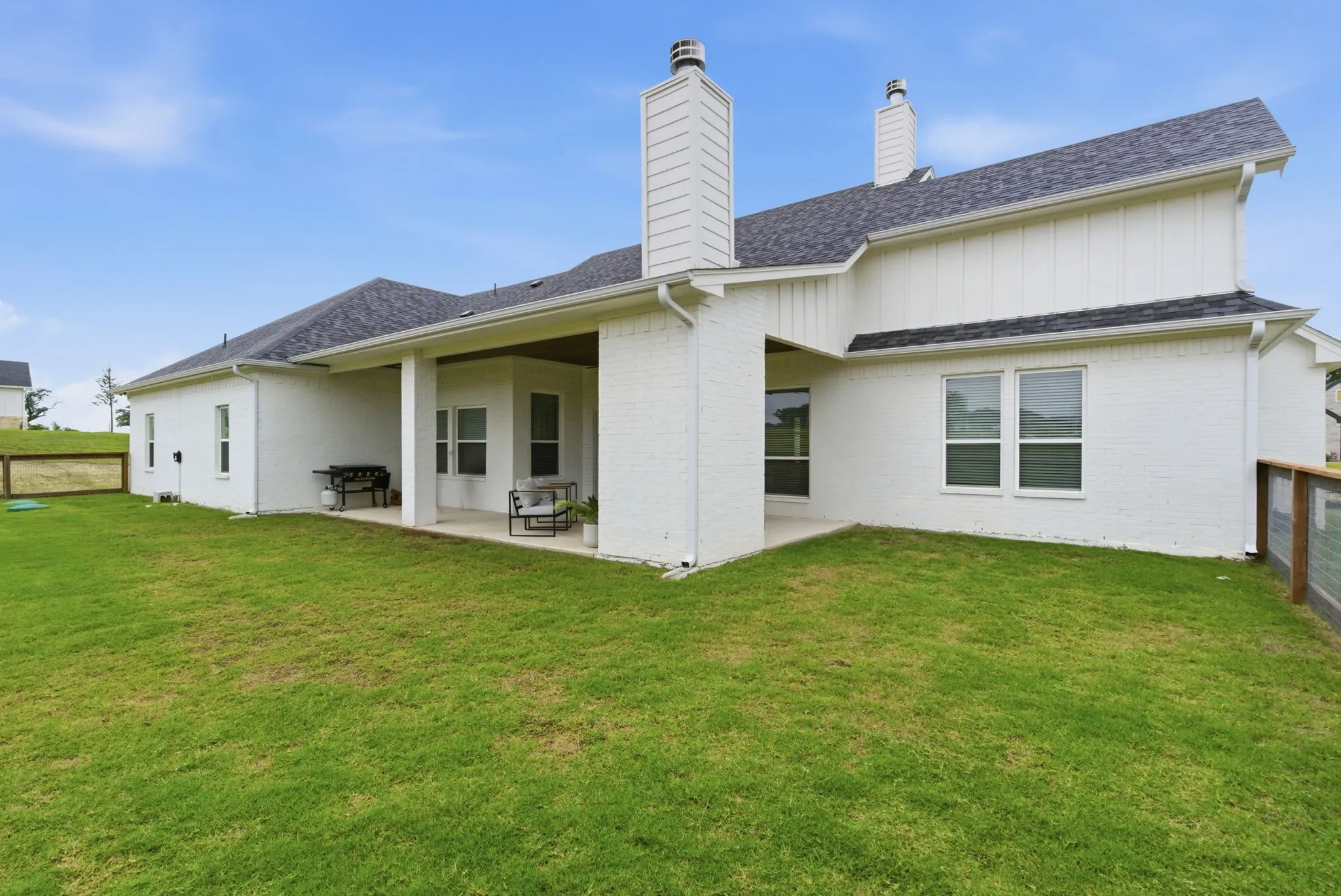 Single Family Residence For Sale in Parker County , 815 Wind River Pass, Azle, Texas 76020, 4 Bedroom, 3 Bathroom, 3 Garage spaces, 2,764 Sqft, built in 2023, mls#21284935, Real Estate Agent in Azle, Homes For Sale in Parker county, Homes For Sale in Azle, Realtor in Azle Texas, Real Estate Brokerage Independent Realty Texas, Luminita Cordes Realtor
