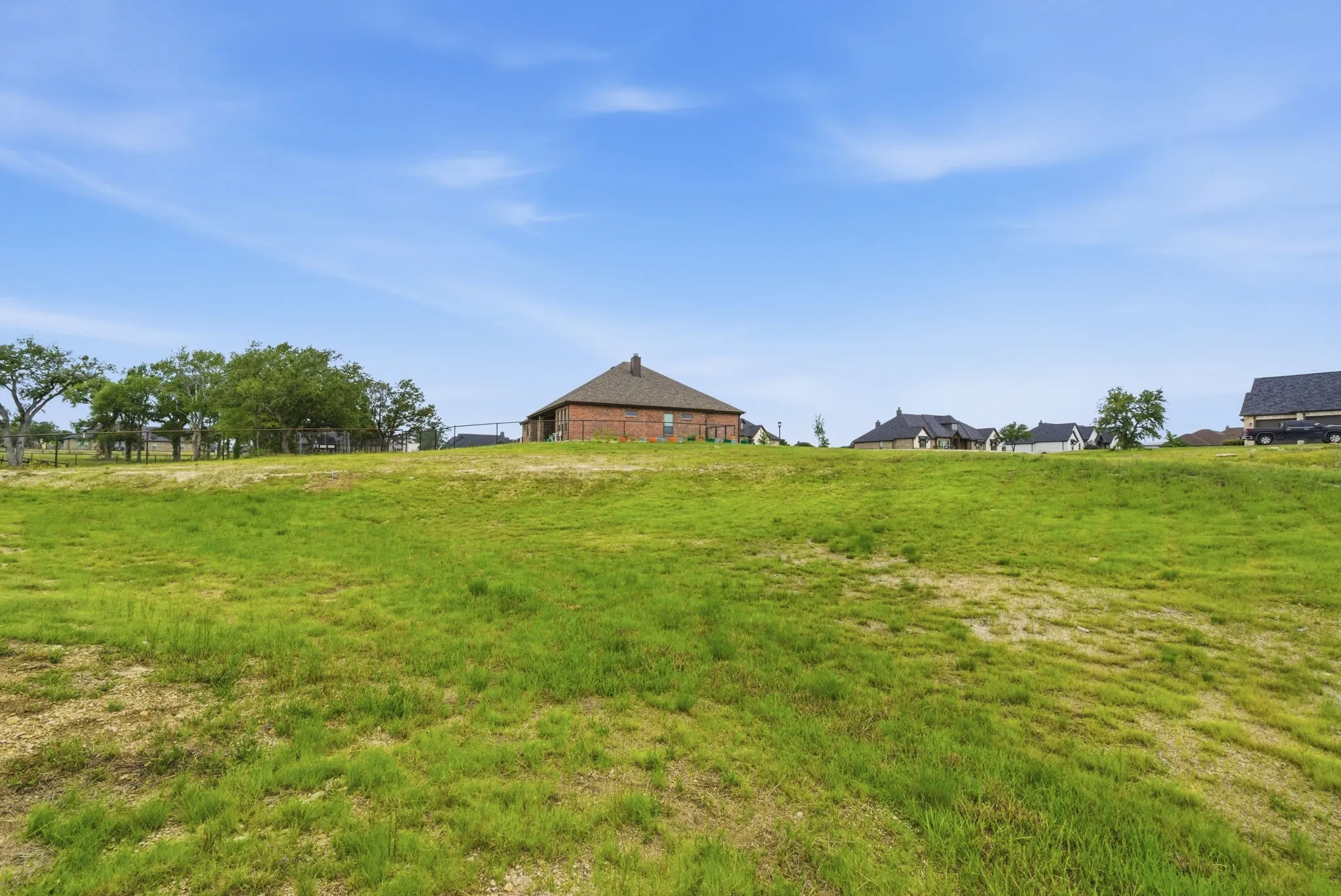 Single Family Residence For Sale in Parker County , 815 Wind River Pass, Azle, Texas 76020, 4 Bedroom, 3 Bathroom, 3 Garage spaces, 2,764 Sqft, built in 2023, mls#21284935, Real Estate Agent in Azle, Homes For Sale in Parker county, Homes For Sale in Azle, Realtor in Azle Texas, Real Estate Brokerage Independent Realty Texas, Luminita Cordes Realtor