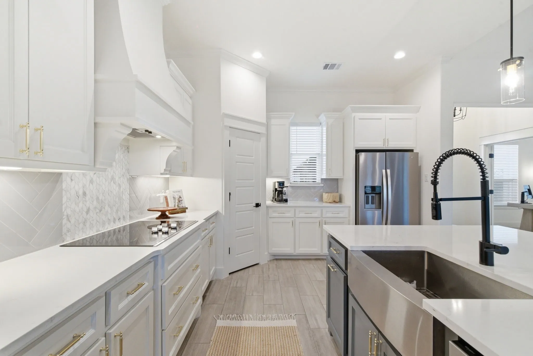 Single Family Residence For Sale in Parker County , 815 Wind River Pass, Azle, Texas 76020, 4 Bedroom, 3 Bathroom, 3 Garage spaces, 2,764 Sqft, built in 2023, mls#21284935, Real Estate Agent in Azle, Homes For Sale in Parker county, Homes For Sale in Azle, Realtor in Azle Texas, Real Estate Brokerage Independent Realty Texas, Luminita Cordes Realtor