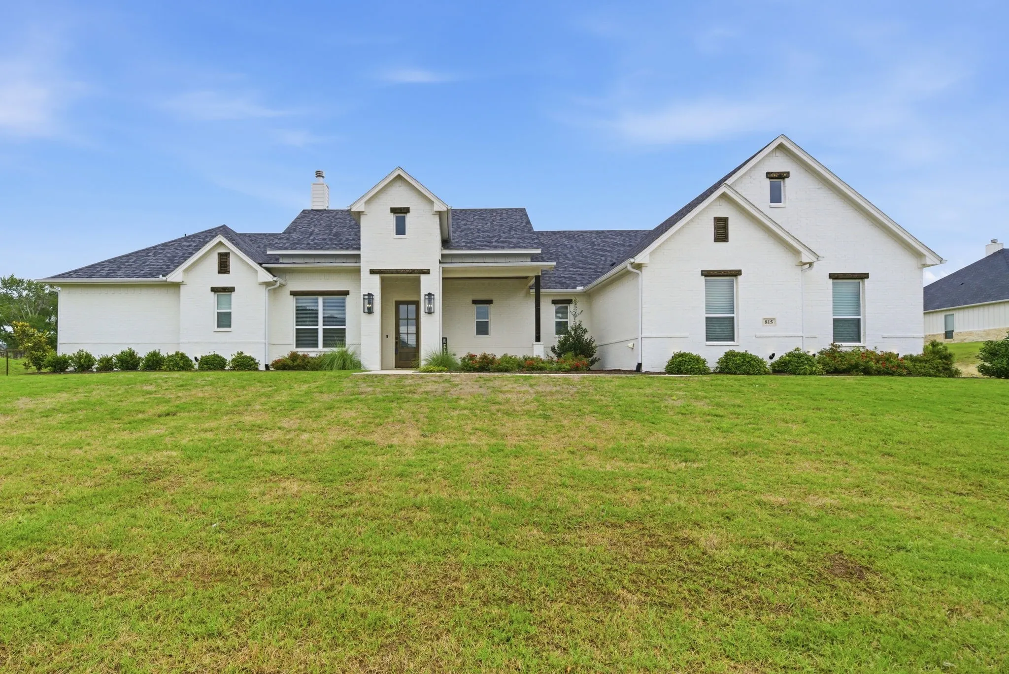 Single Family Residence For Sale in Parker County , 815 Wind River Pass, Azle, Texas 76020, 4 Bedroom, 3 Bathroom, 3 Garage spaces, 2,764 Sqft, built in 2023, mls#21284935, Real Estate Agent in Azle, Homes For Sale in Parker county, Homes For Sale in Azle, Realtor in Azle Texas, Real Estate Brokerage Independent Realty Texas, Luminita Cordes Realtor