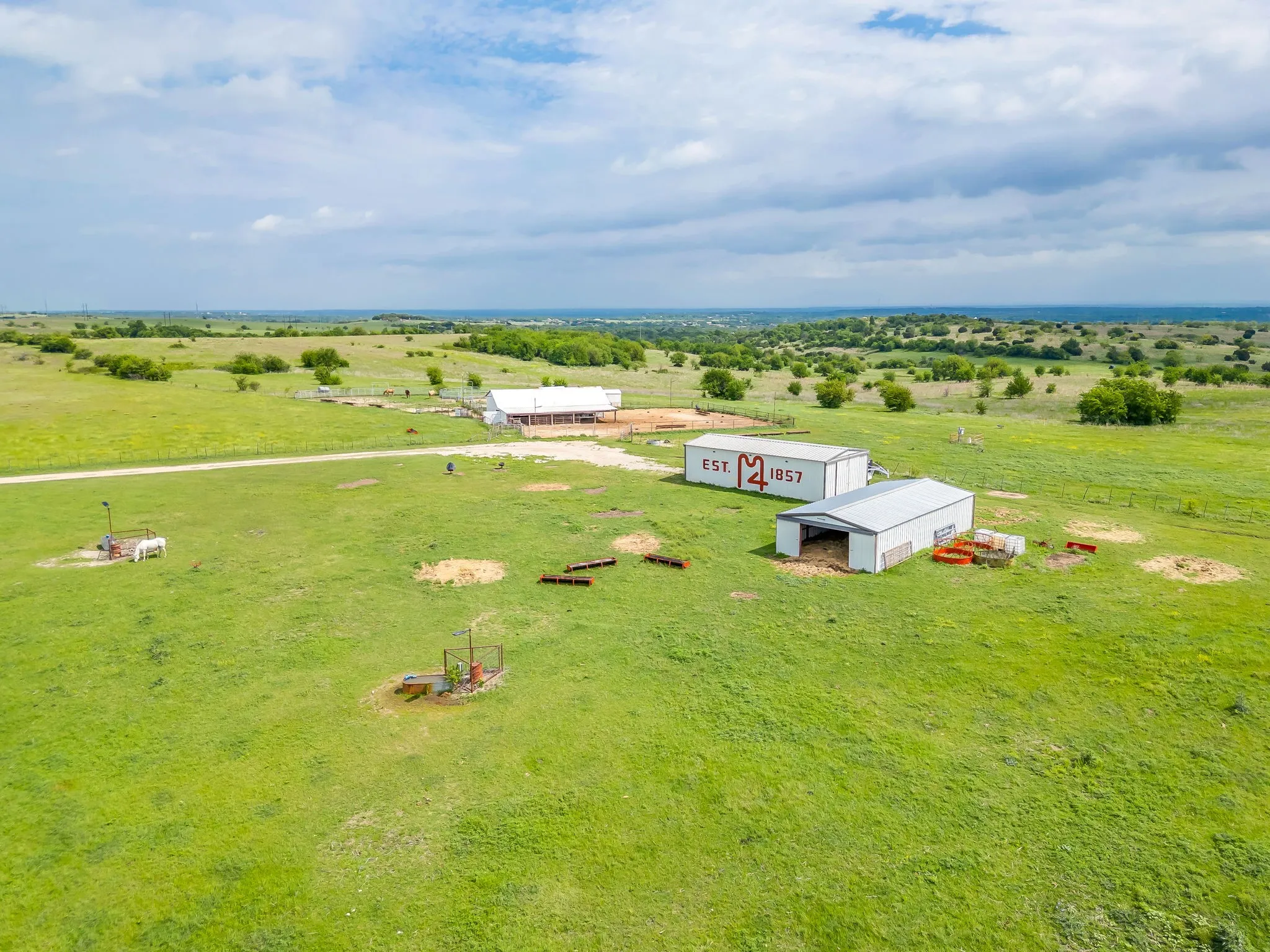 Farm For Sale in Parker County , 5660 Upper Denton Road, Weatherford, Texas 76085, 1 Bedroom, 1 Bathroom, Garage spaces, 1,200 Sqft, built in 1985, Price $8,150,000, mls#21283163, Real Estate Agent in Weatherford, Homes For Sale in Parker county, Homes For Sale in Weatherford, Realtor in Weatherford Texas, Real Estate Brokerage Independent Realty Texas, Luminita Cordes Realtor