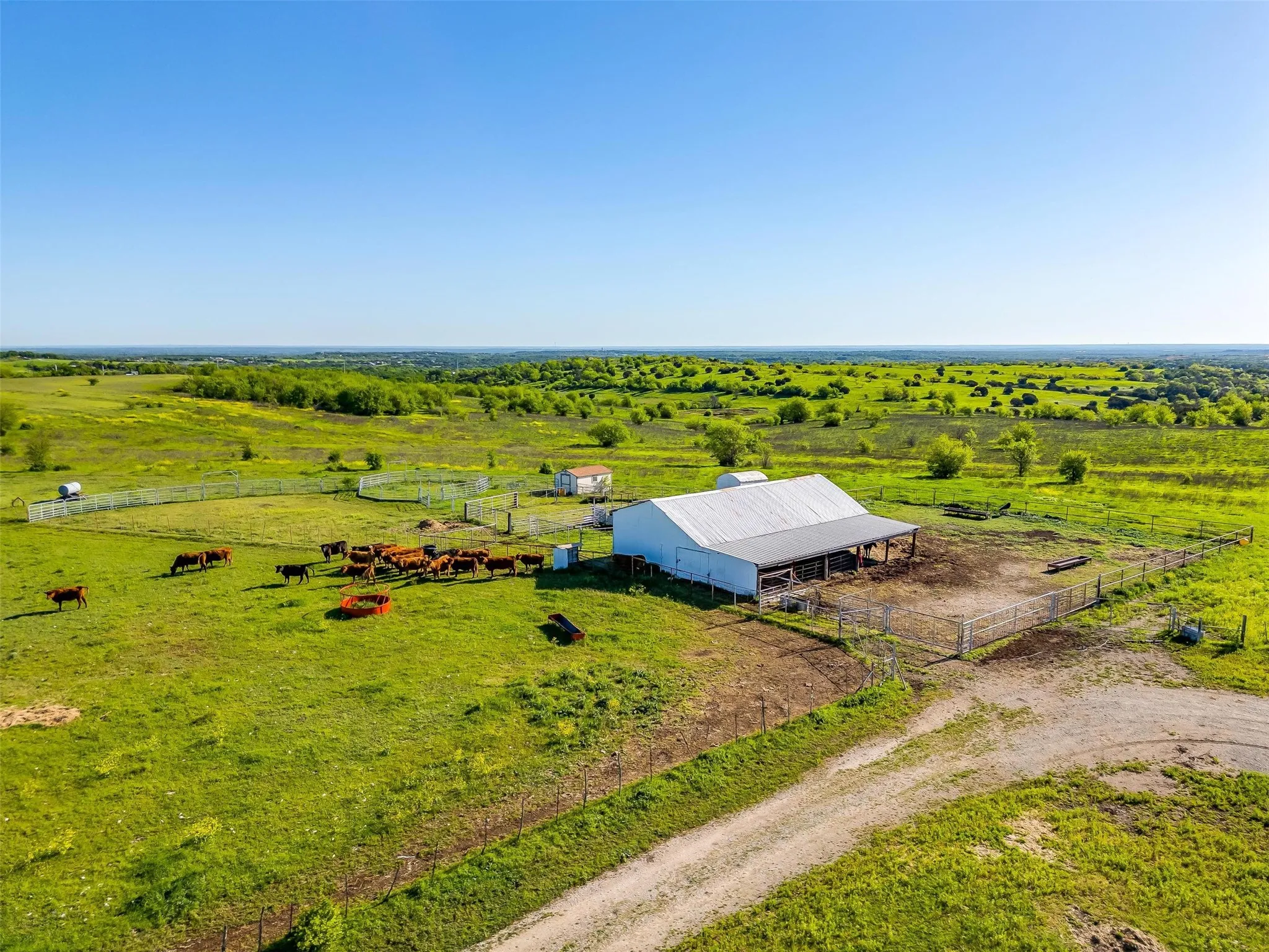 Farm For Sale in Parker County , 5660 Upper Denton Road, Weatherford, Texas 76085, 1 Bedroom, 1 Bathroom, Garage spaces, 1,200 Sqft, built in 1985, Price $8,150,000, mls#21283163, Real Estate Agent in Weatherford, Homes For Sale in Parker county, Homes For Sale in Weatherford, Realtor in Weatherford Texas, Real Estate Brokerage Independent Realty Texas, Luminita Cordes Realtor