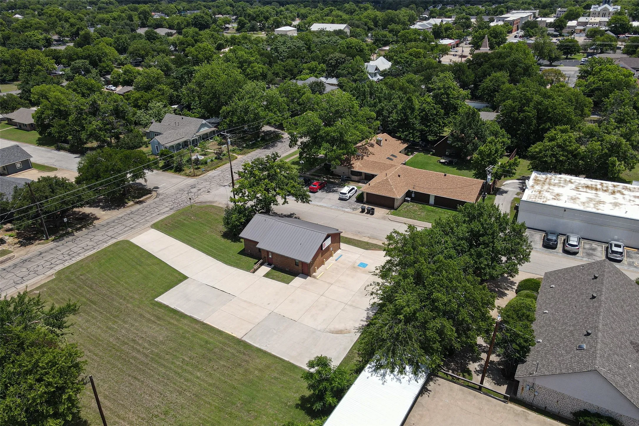 Office For Sale in Hood County , 111 N Baker Street B, Granbury, Texas 76048, 0, 0, Garage spaces, 0 Sqft, built in 1947, Price $425,000, mls#21284946, Real Estate Agent in Granbury, Homes For Sale in Hood county, Homes For Sale in Granbury, Realtor in Granbury Texas, Real Estate Brokerage Independent Realty Texas, Luminita Cordes Realtor