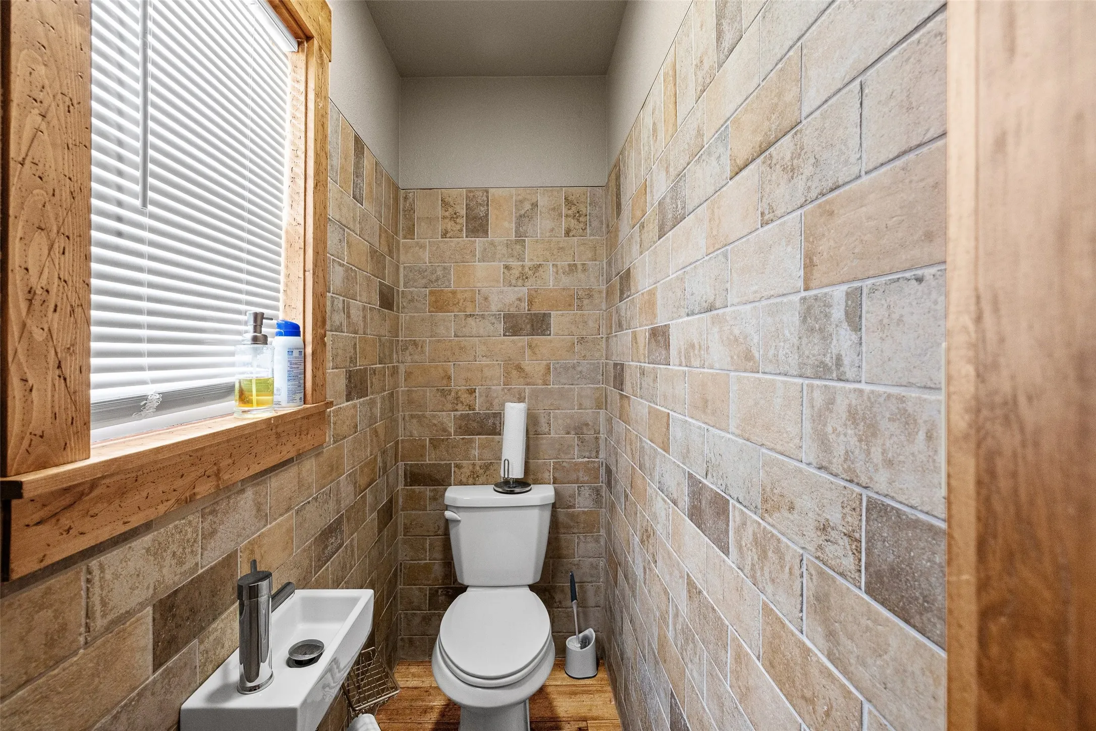 Office For Sale in Hood County , 111 N Baker Street B, Granbury, Texas 76048, 0, 0, Garage spaces, 0 Sqft, built in 1947, Price $425,000, mls#21284946, Real Estate Agent in Granbury, Homes For Sale in Hood county, Homes For Sale in Granbury, Realtor in Granbury Texas, Real Estate Brokerage Independent Realty Texas, Luminita Cordes Realtor