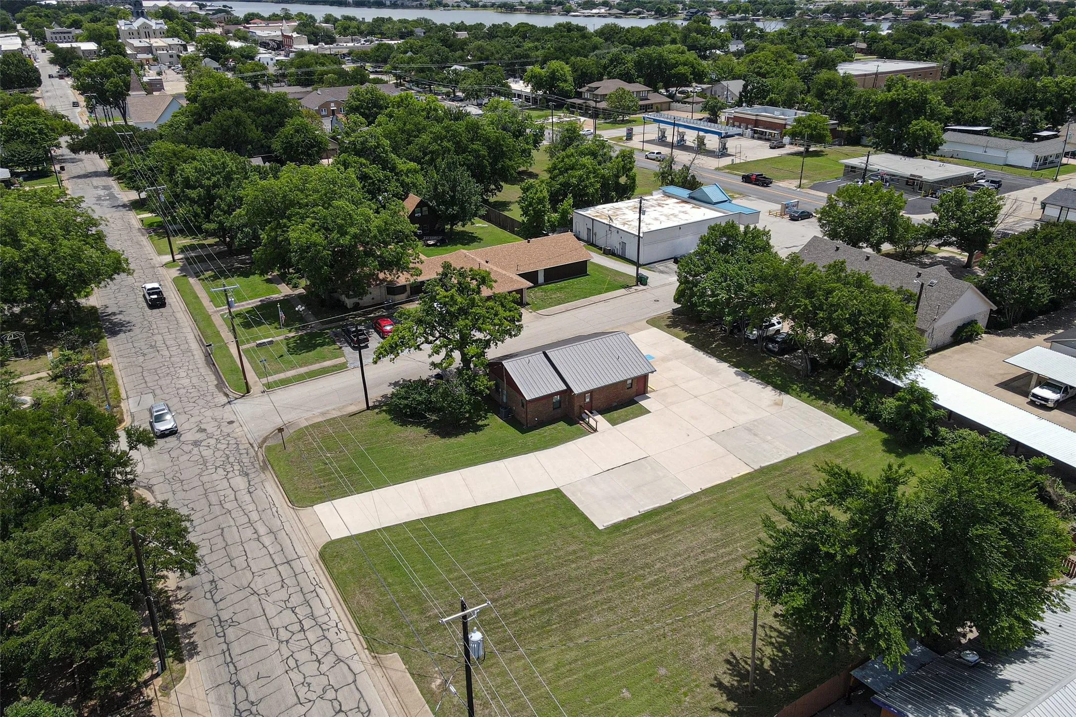 Office For Sale in Hood County , 111 N Baker Street B, Granbury, Texas 76048, 0, 0, Garage spaces, 0 Sqft, built in 1947, Price $425,000, mls#21284946, Real Estate Agent in Granbury, Homes For Sale in Hood county, Homes For Sale in Granbury, Realtor in Granbury Texas, Real Estate Brokerage Independent Realty Texas, Luminita Cordes Realtor