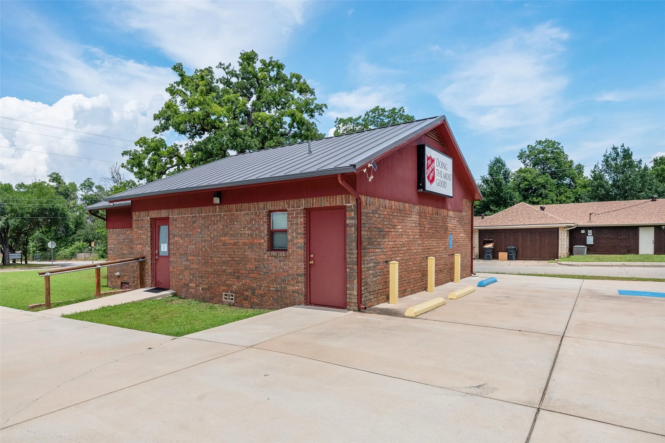 Office For Sale in Hood County , 111 N Baker Street B, Granbury, Texas 76048, 0, 0, Garage spaces, 0 Sqft, built in 1947, Price $425,000, mls#21284946, Real Estate Agent in Granbury, Homes For Sale in Hood county, Homes For Sale in Granbury, Realtor in Granbury Texas, Real Estate Brokerage Independent Realty Texas, Luminita Cordes Realtor