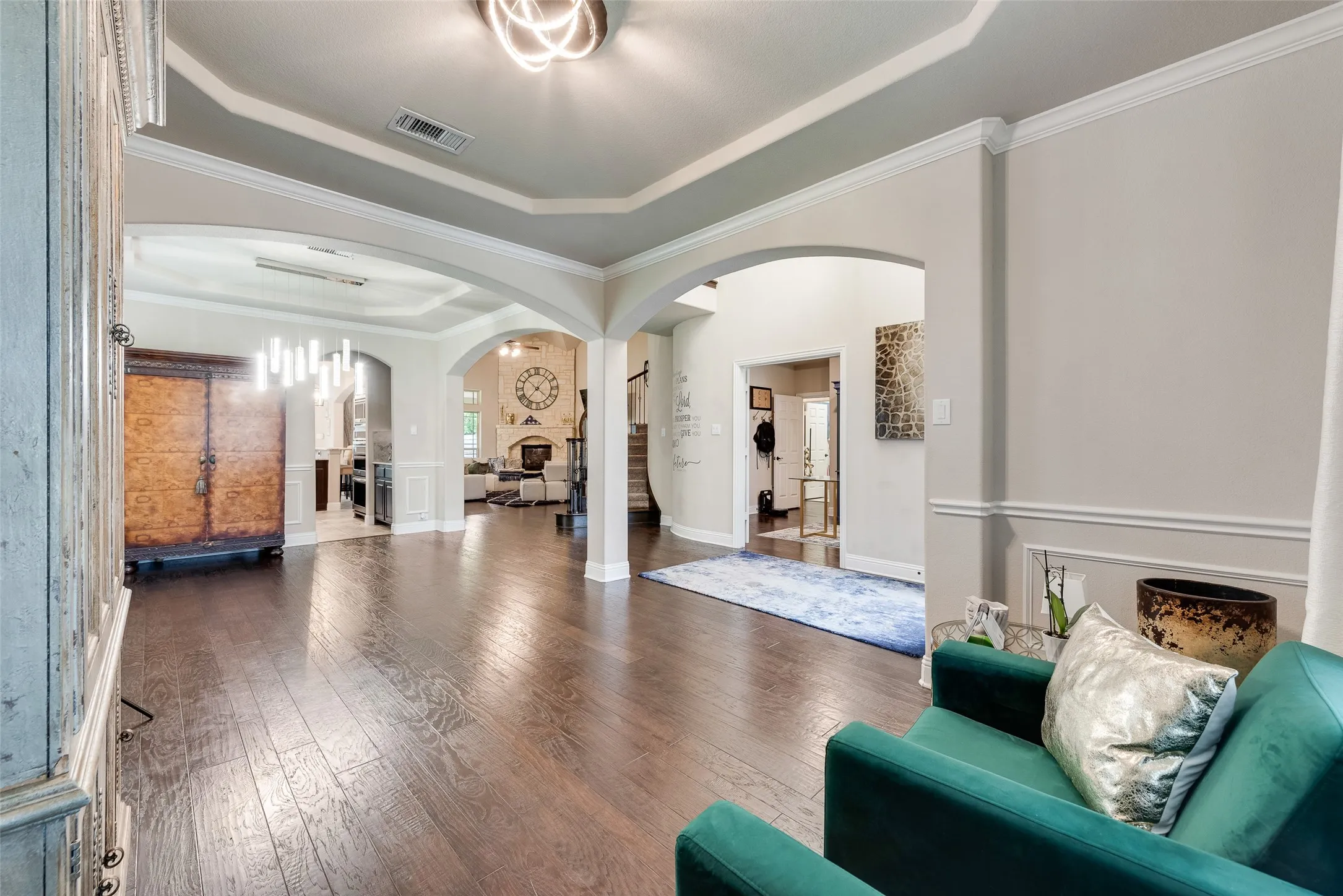 FORMAL LIVING AND FORMAL DINING