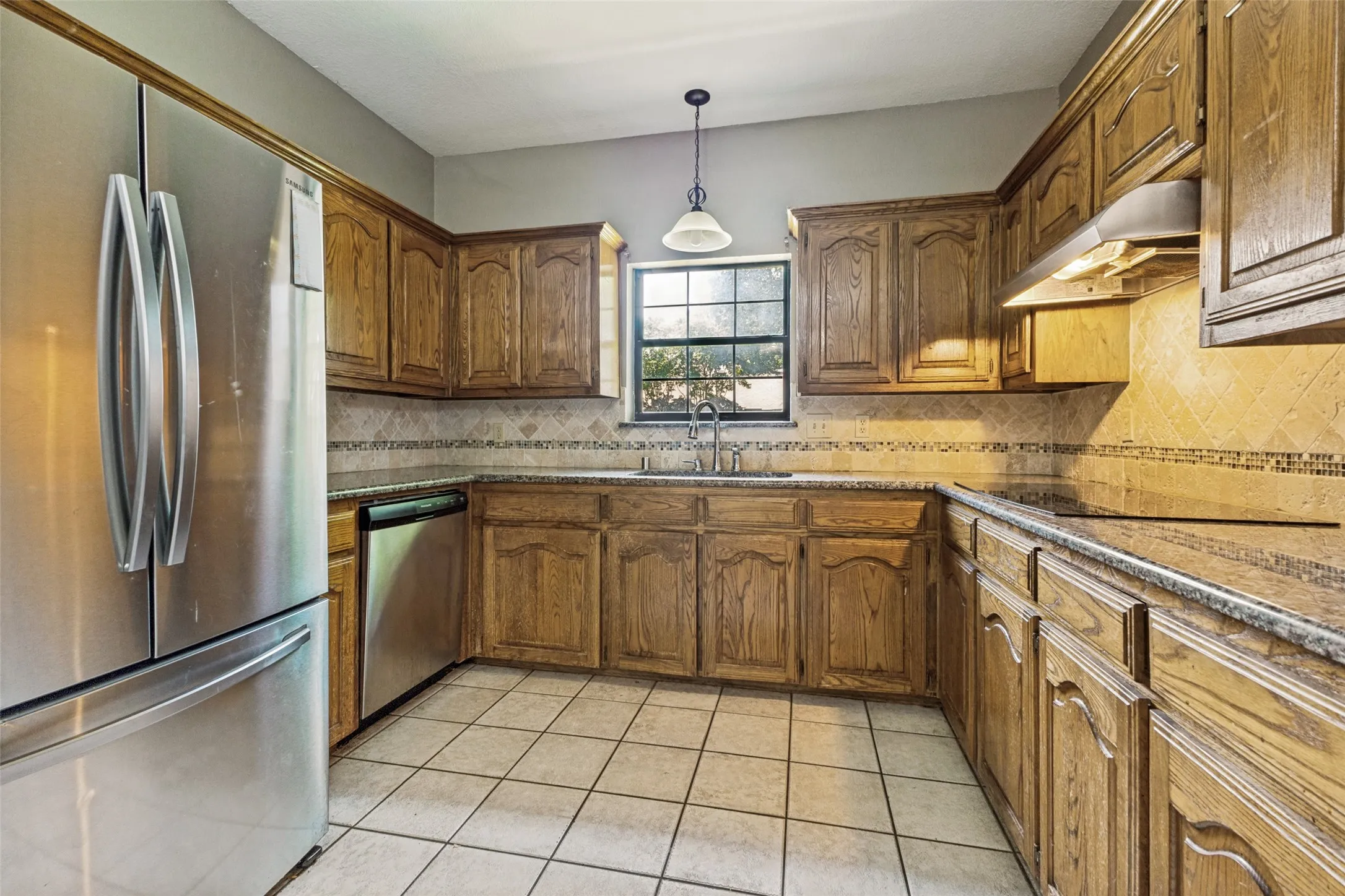 Single Family Residence For Sale in Collin County , 4123 Lawngate Drive, Dallas, Texas 75287, 3 Bedroom, 3 Bathroom, 2 Garage spaces, 1,990 Sqft, built in 1984, mls#21277986, Real Estate Agent in Dallas, Homes For Sale in Collin county, Homes For Sale in Dallas, Realtor in Dallas Texas, Real Estate Brokerage Independent Realty Texas, Luminita Cordes Realtor