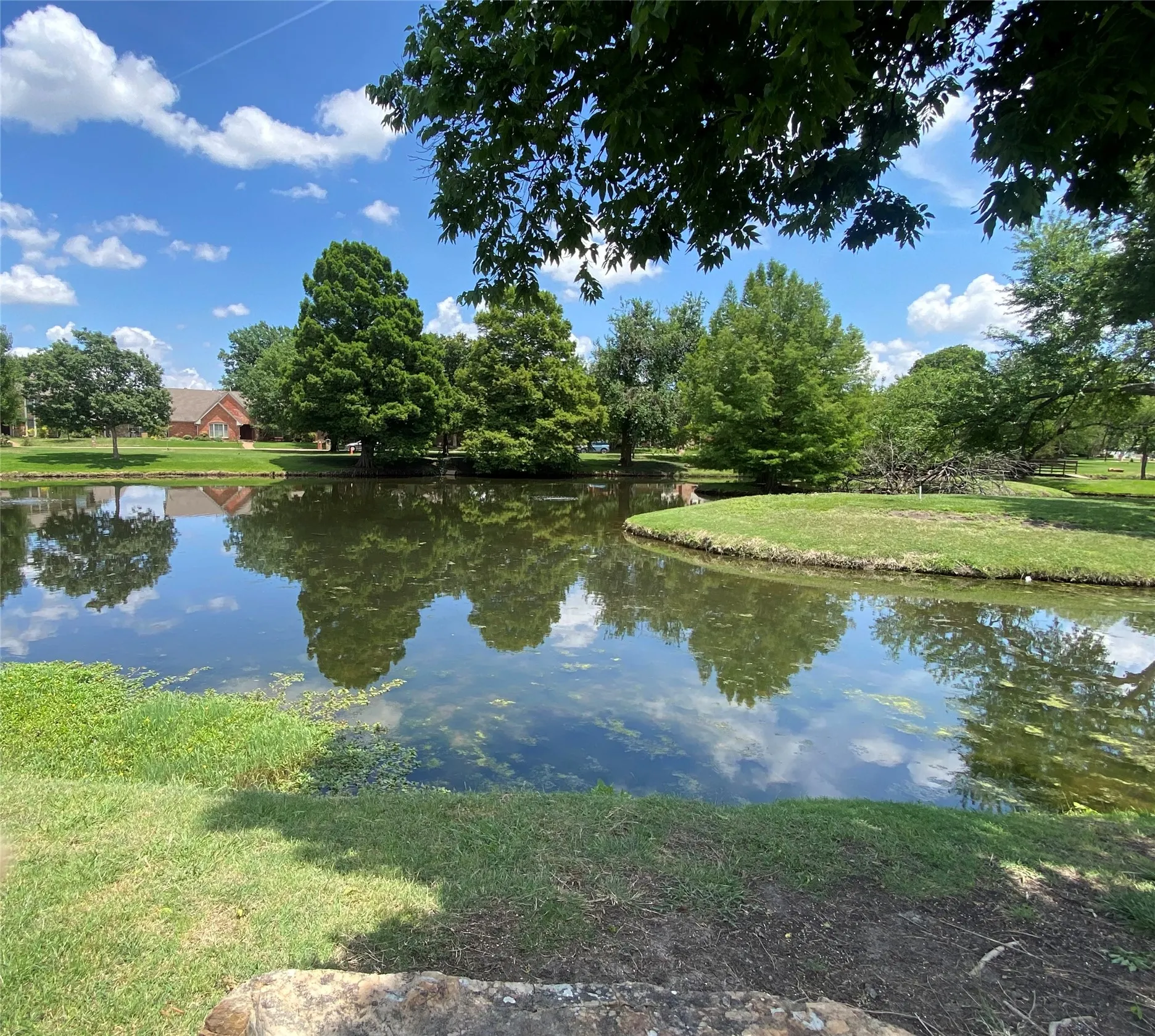 Single Family Residence For Sale in Collin County , 4123 Lawngate Drive, Dallas, Texas 75287, 3 Bedroom, 3 Bathroom, 2 Garage spaces, 1,990 Sqft, built in 1984, mls#21277986, Real Estate Agent in Dallas, Homes For Sale in Collin county, Homes For Sale in Dallas, Realtor in Dallas Texas, Real Estate Brokerage Independent Realty Texas, Luminita Cordes Realtor