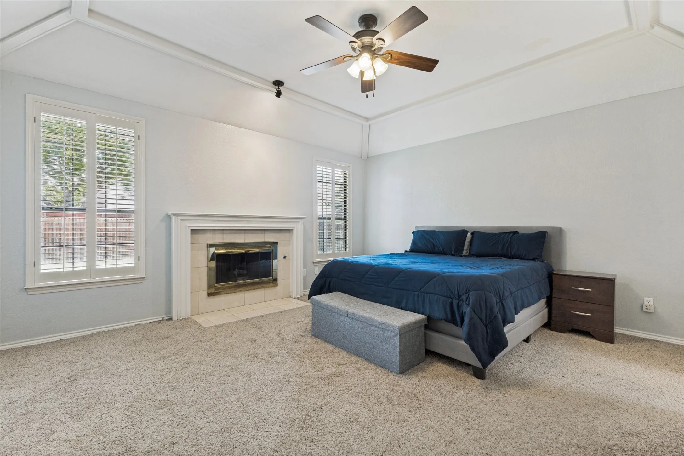 Single Family Residence For Sale in Collin County , 4123 Lawngate Drive, Dallas, Texas 75287, 3 Bedroom, 3 Bathroom, 2 Garage spaces, 1,990 Sqft, built in 1984, mls#21277986, Real Estate Agent in Dallas, Homes For Sale in Collin county, Homes For Sale in Dallas, Realtor in Dallas Texas, Real Estate Brokerage Independent Realty Texas, Luminita Cordes Realtor