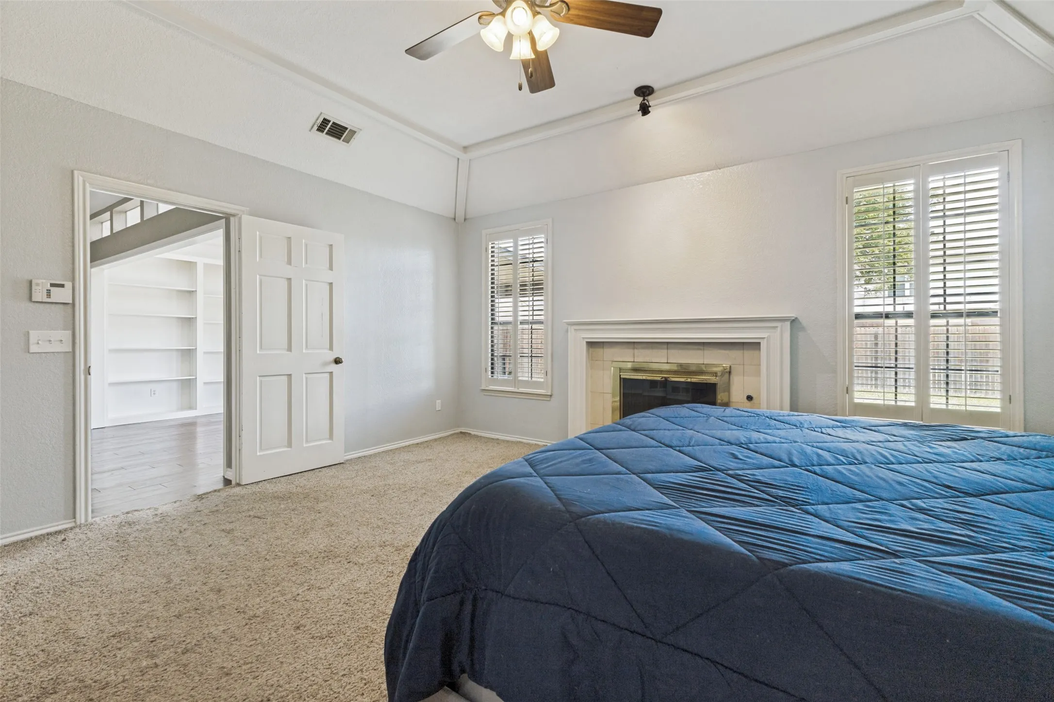 Single Family Residence For Sale in Collin County , 4123 Lawngate Drive, Dallas, Texas 75287, 3 Bedroom, 3 Bathroom, 2 Garage spaces, 1,990 Sqft, built in 1984, mls#21277986, Real Estate Agent in Dallas, Homes For Sale in Collin county, Homes For Sale in Dallas, Realtor in Dallas Texas, Real Estate Brokerage Independent Realty Texas, Luminita Cordes Realtor