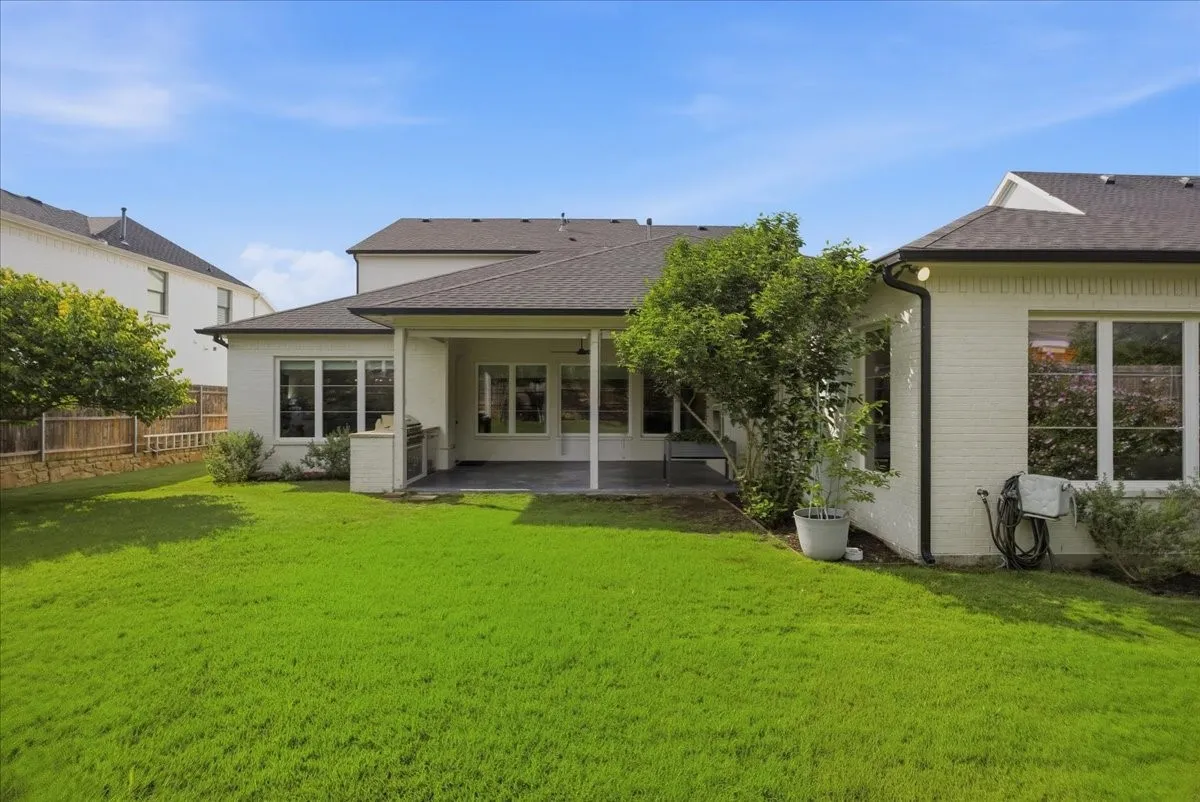 Single Family Residence For Sale in Parker County , 520 Point Vista Drive, Aledo, Texas 76008, 4 Bedroom, 4 Bathroom, 2 Garage spaces, 3,903 Sqft, built in 2018, mls#21283421, Real Estate Agent in Aledo, Homes For Sale in Parker county, Homes For Sale in Aledo, Realtor in Aledo Texas, Real Estate Brokerage Independent Realty Texas, Luminita Cordes Realtor