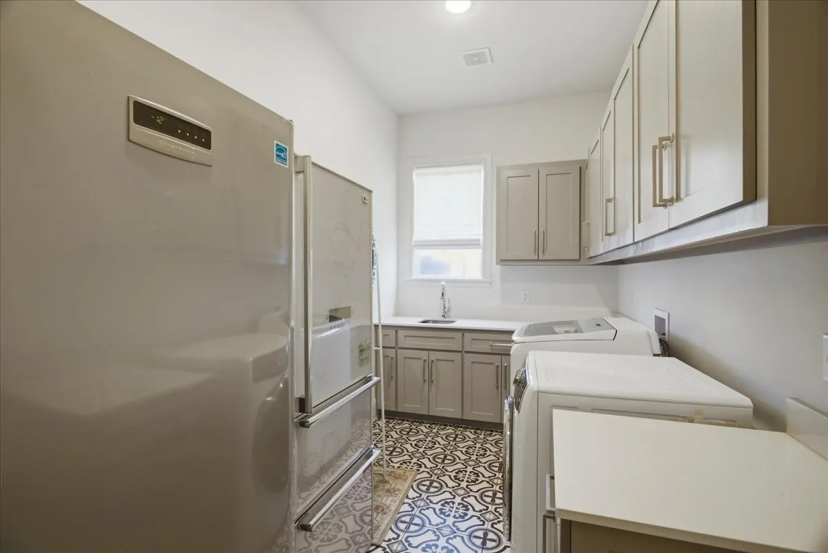 Single Family Residence For Sale in Parker County , 520 Point Vista Drive, Aledo, Texas 76008, 4 Bedroom, 4 Bathroom, 2 Garage spaces, 3,903 Sqft, built in 2018, mls#21283421, Real Estate Agent in Aledo, Homes For Sale in Parker county, Homes For Sale in Aledo, Realtor in Aledo Texas, Real Estate Brokerage Independent Realty Texas, Luminita Cordes Realtor