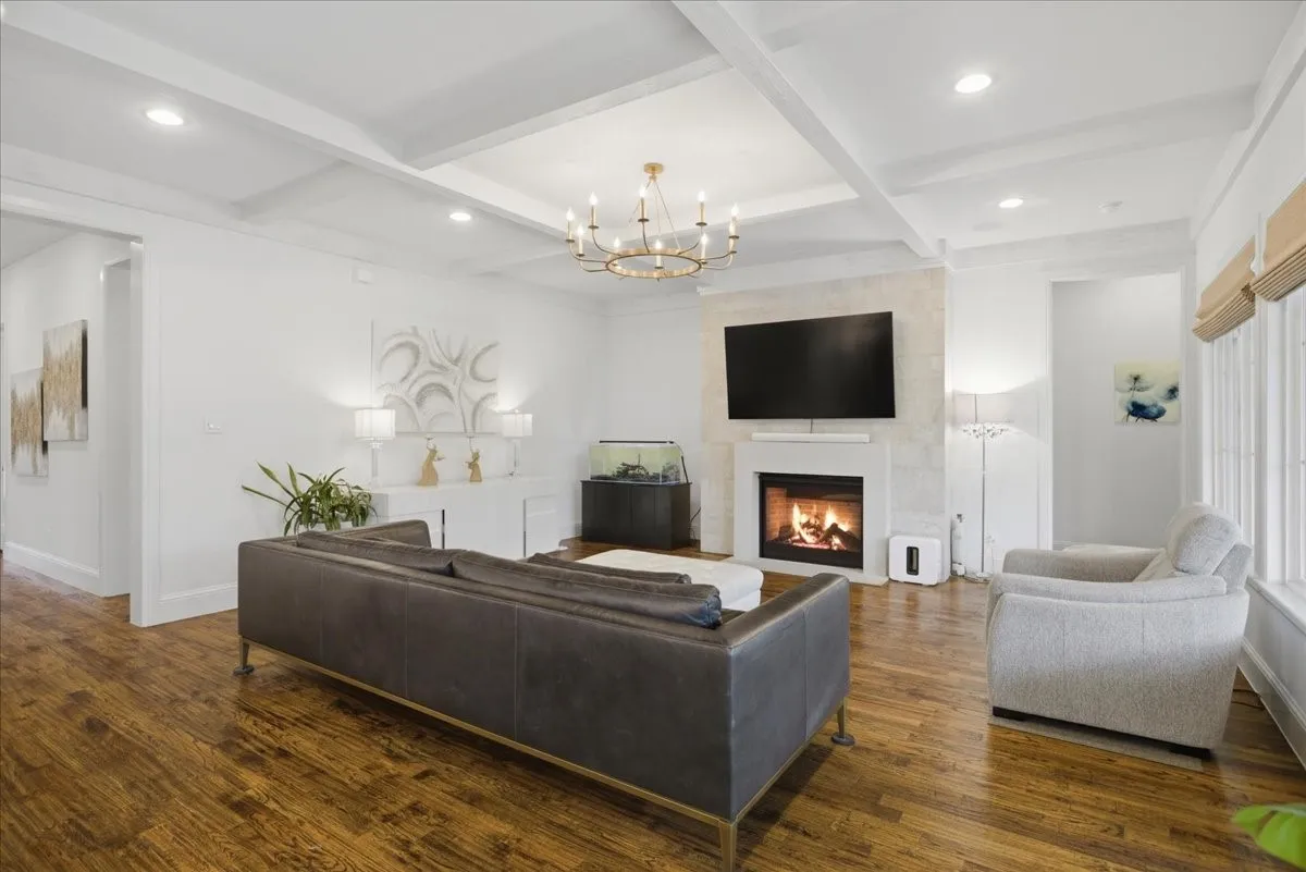Single Family Residence For Sale in Parker County , 520 Point Vista Drive, Aledo, Texas 76008, 4 Bedroom, 4 Bathroom, 2 Garage spaces, 3,903 Sqft, built in 2018, mls#21283421, Real Estate Agent in Aledo, Homes For Sale in Parker county, Homes For Sale in Aledo, Realtor in Aledo Texas, Real Estate Brokerage Independent Realty Texas, Luminita Cordes Realtor