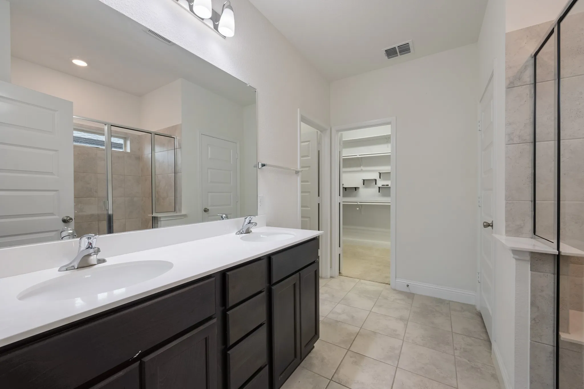 Single Family Residence For Sale in Denton County , 2520 Walker Avenue, Aubrey, Texas 76227, 4 Bedroom, 2 Bathroom, 2 Garage spaces, 2,120 Sqft, built in 2020, mls#21284780, Real Estate Agent in Aubrey, Homes For Sale in Denton county, Homes For Sale in Aubrey, Realtor in Aubrey Texas, Real Estate Brokerage Independent Realty Texas, Luminita Cordes Realtor