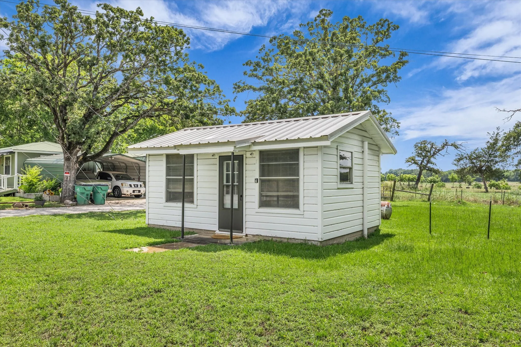 Retail For Sale in Freestone County , 815 S Fairway Street, Fairfield, Texas 75840, 0, 0, Garage spaces, 0 Sqft, built in 1971, mls#21285089, Real Estate Agent in Fairfield, Homes For Sale in Freestone county, Homes For Sale in Fairfield, Realtor in Fairfield Texas, Real Estate Brokerage Independent Realty Texas, Luminita Cordes Realtor