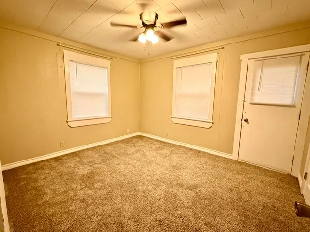 Single Family Residence For Sale in Erath County , 750 W Lingleville Rd, Stephenville, Texas 76401, 3 Bedroom, 2 Bathroom, Garage spaces, 1,286 Sqft, built in 1942, mls#21285090, Real Estate Agent in Stephenville, Homes For Sale in Erath county, Homes For Sale in Stephenville, Realtor in Stephenville Texas, Real Estate Brokerage Independent Realty Texas, Luminita Cordes Realtor