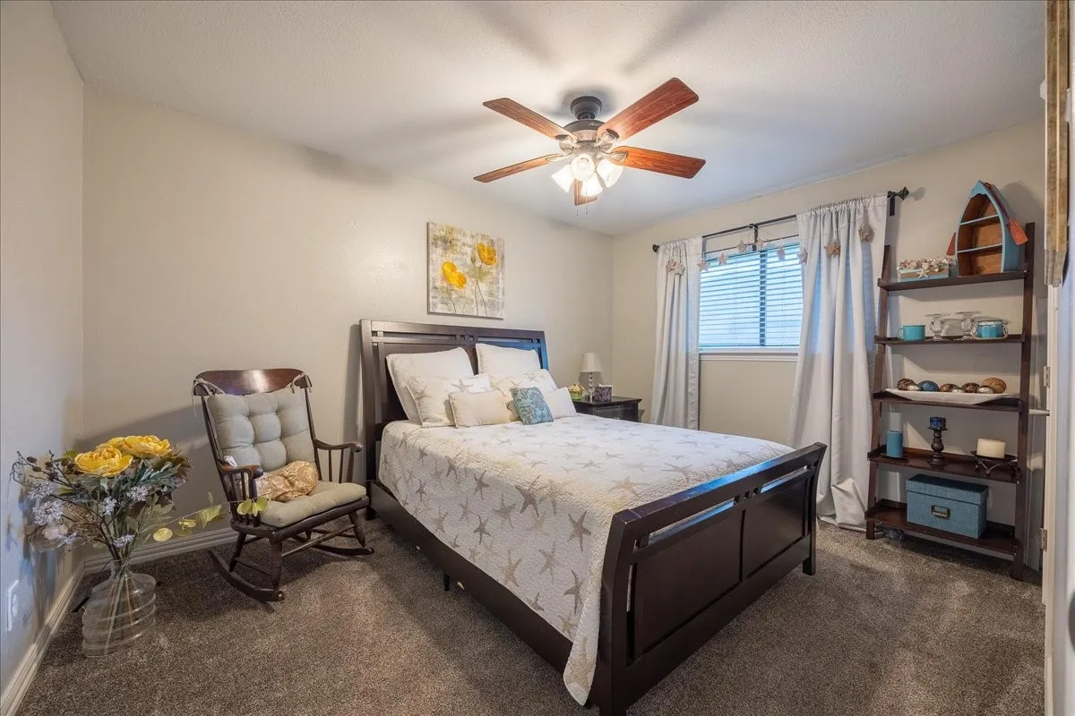 Single Family Residence For Sale in Dallas County , 2223 Valley Mill, Carrollton, Texas 75006, 4 Bedroom, 2 Bathroom, 2 Garage spaces, 2,236 Sqft, built in 1979, mls#21285087, Real Estate Agent in Carrollton, Homes For Sale in Dallas county, Homes For Sale in Carrollton, Realtor in Carrollton Texas, Real Estate Brokerage Independent Realty Texas, Luminita Cordes Realtor