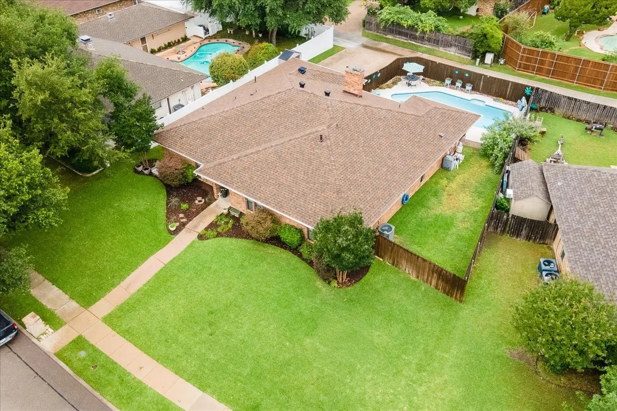 Single Family Residence For Sale in Dallas County , 2223 Valley Mill, Carrollton, Texas 75006, 4 Bedroom, 2 Bathroom, 2 Garage spaces, 2,236 Sqft, built in 1979, mls#21285087, Real Estate Agent in Carrollton, Homes For Sale in Dallas county, Homes For Sale in Carrollton, Realtor in Carrollton Texas, Real Estate Brokerage Independent Realty Texas, Luminita Cordes Realtor