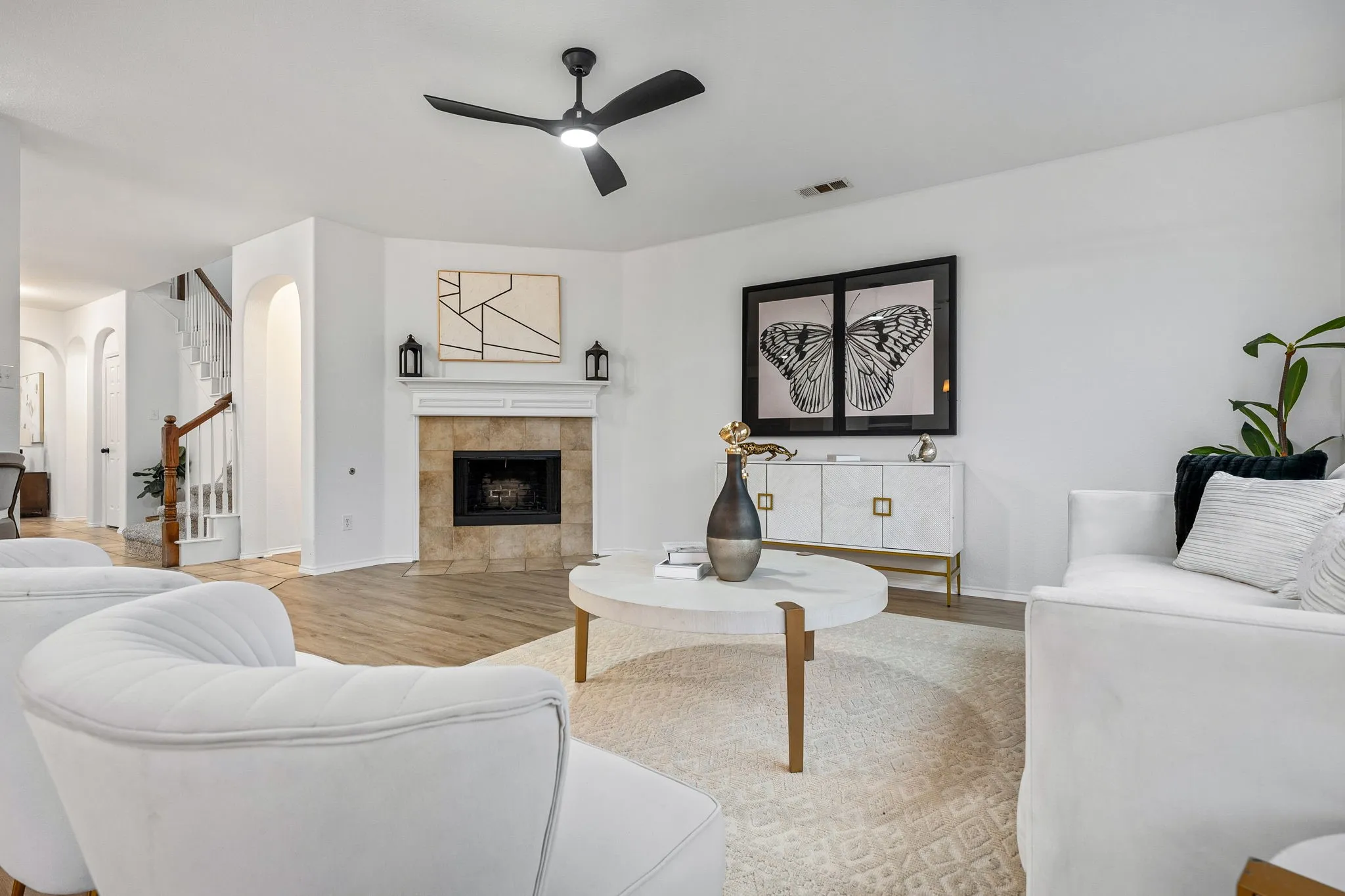 Single Family Residence For Sale in Tarrant County , 4204 Bridgestone Drive, Fort Worth, Texas 76123, 5 Bedroom, 4 Bathroom, 2 Garage spaces, 4,530 Sqft, built in 2009, mls#21281807, Real Estate Agent in Fort Worth, Homes For Sale in Tarrant county, Homes For Sale in Fort Worth, Realtor in Fort Worth Texas, Real Estate Brokerage Independent Realty Texas, Luminita Cordes Realtor