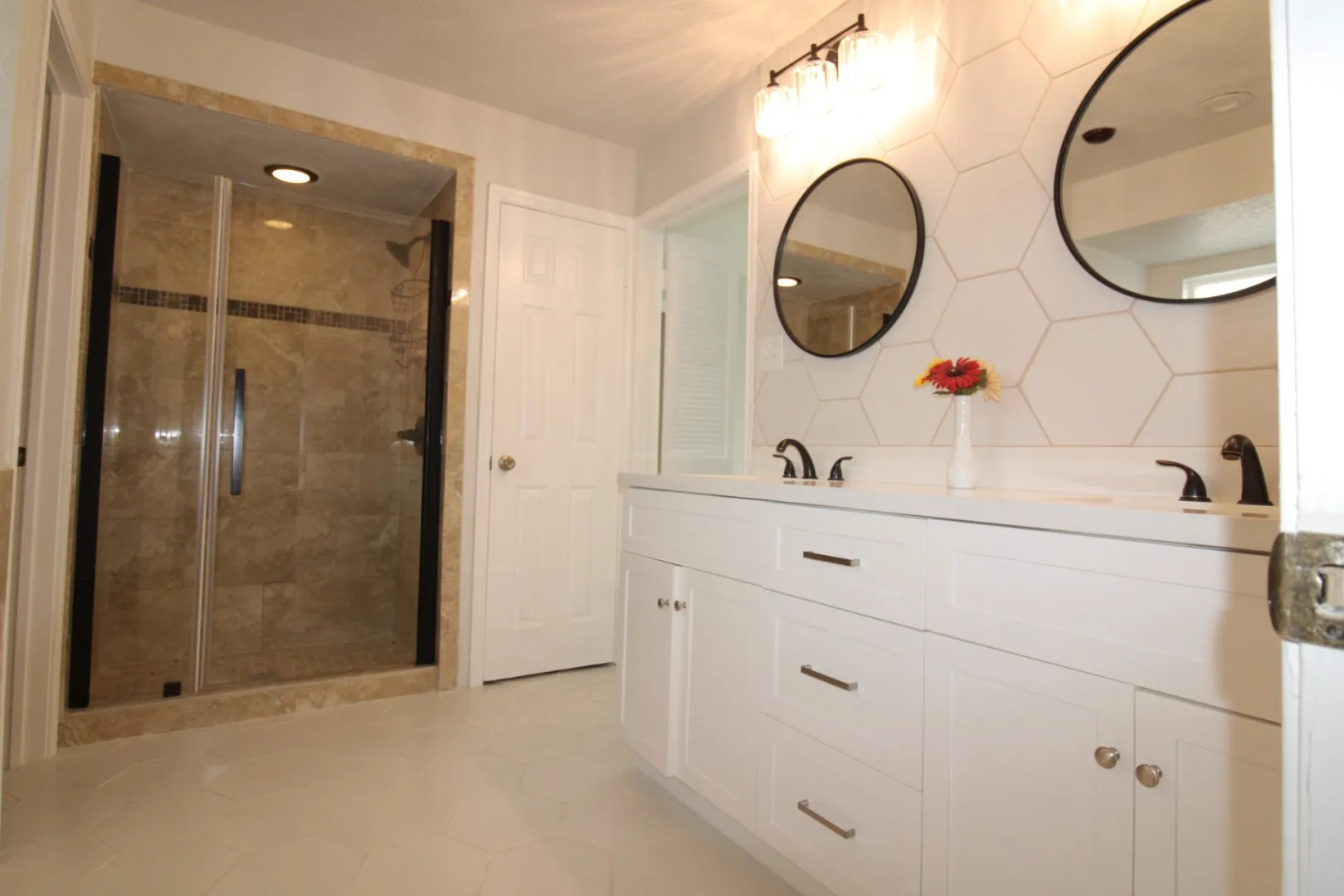 Single Family Residence For Sale in Collin County , 4013 18th Street, Plano, Texas 75074, 4 Bedroom, 3 Bathroom, 2 Garage spaces, 2,467 Sqft, built in 1985, mls#21284636, Real Estate Agent in Plano, Homes For Sale in Collin county, Homes For Sale in Plano, Realtor in Plano Texas, Real Estate Brokerage Independent Realty Texas, Luminita Cordes Realtor