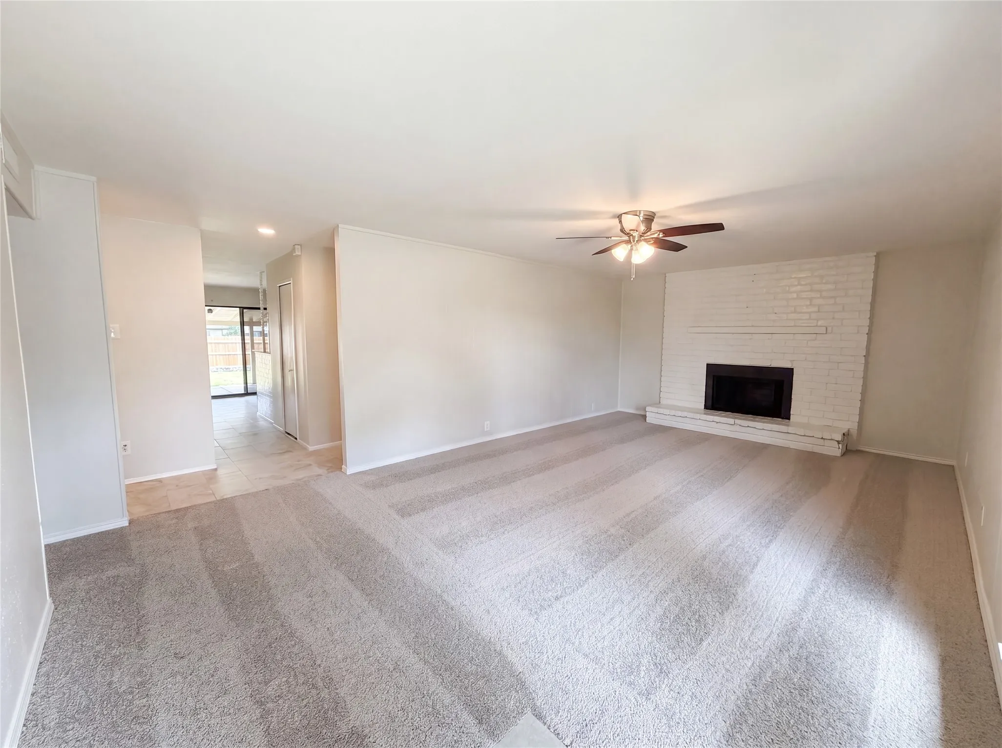 Single Family Residence For Sale in Denton County , 1102 Hillwood Drive, Lewisville, Texas 75067, 4 Bedrooms, 2 Bathrooms, Garage spaces, 1,719 Sqft, built in 1970, Price $284,000, mls#21285100, Real Estate Agent in Lewisville, Homes For Sale in Denton county, Homes For Sale in Lewisville, Realtor in Lewisville Texas, Real Estate Brokerage Independent Realty Texas, Luminita Cordes Realtor